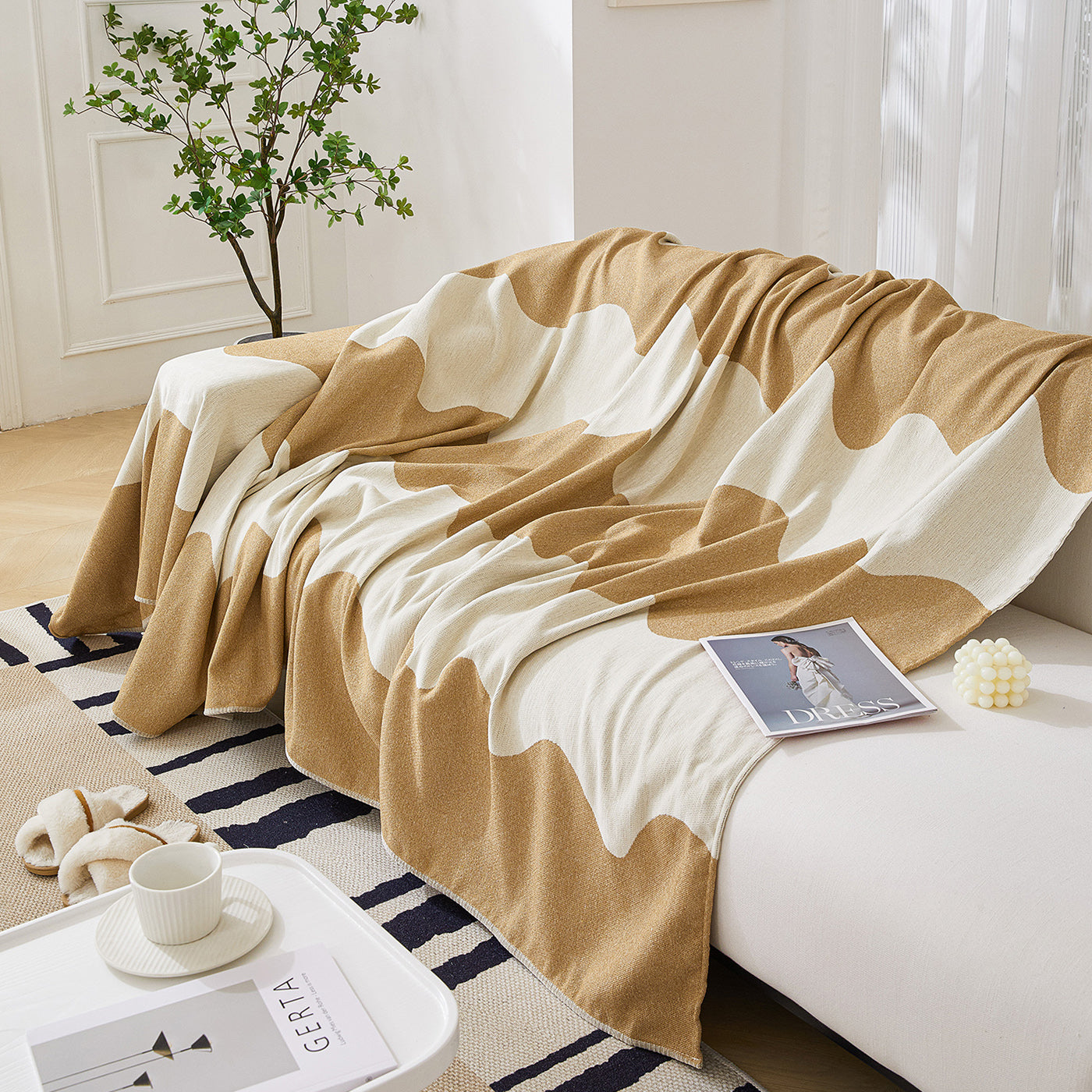 Chenille Minimalist Wavy Sofa Throw Cover, Cozy Blankets For Couch, Machine Washable Couch Protector