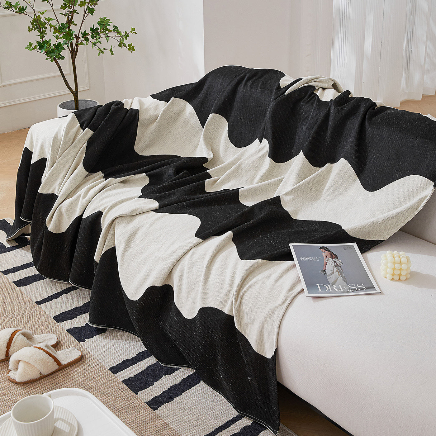 Chenille Minimalist Wavy Sofa Throw Cover, Cozy Blankets For Couch, Machine Washable Couch Protector