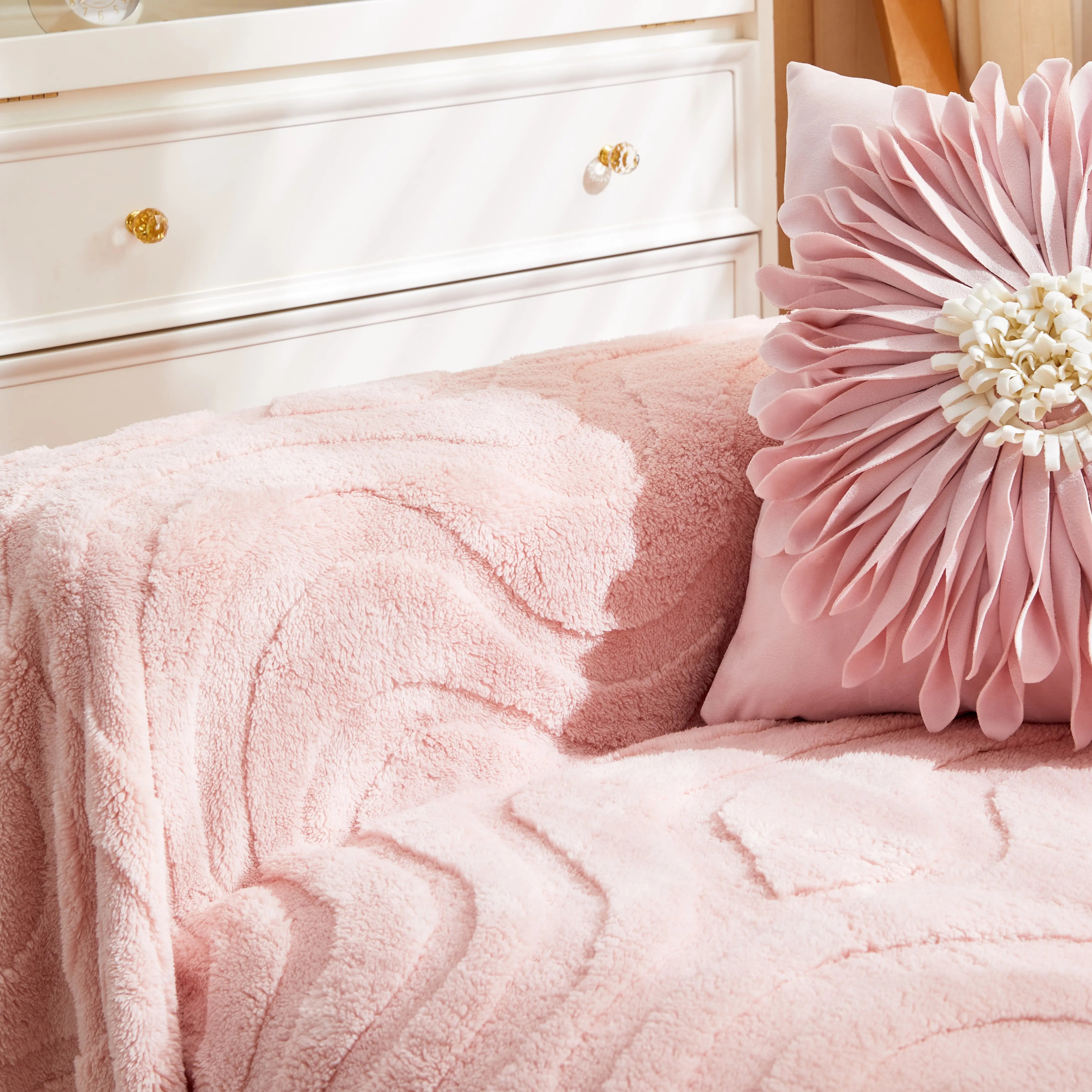 Thick Plush Jacquard Velvet Throw Blanket On Sofa, Sofa Slipcovers And Sectional Sofa Covers