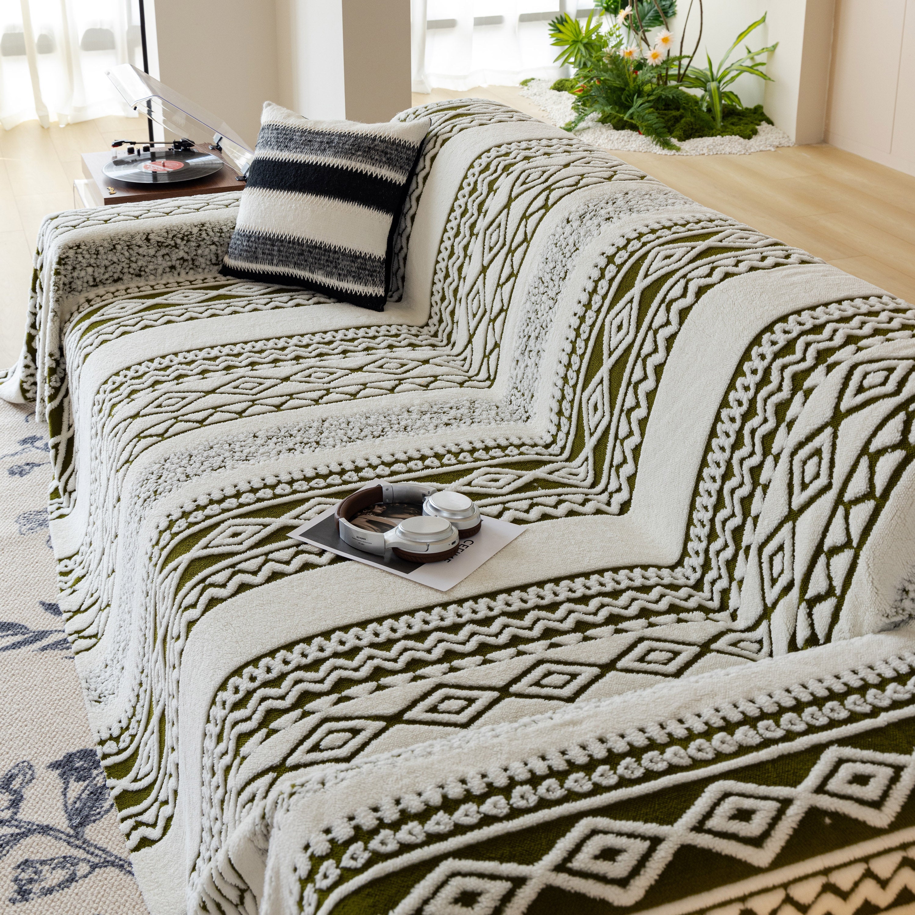 Bohemian Tufted Sofa Cover, Plush Fleece Throw Blanket With 3d Woven Aztec Stripes