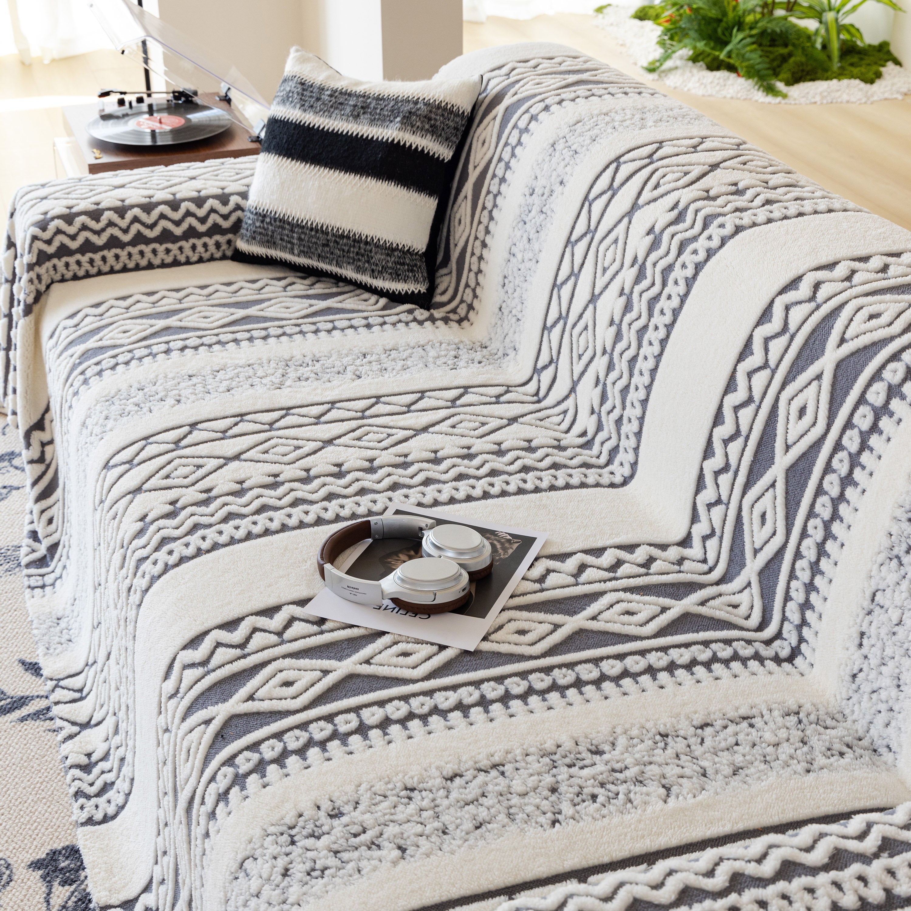 Bohemian Tufted Sofa Cover, Plush Fleece Throw Blanket With 3d Woven Aztec Stripes