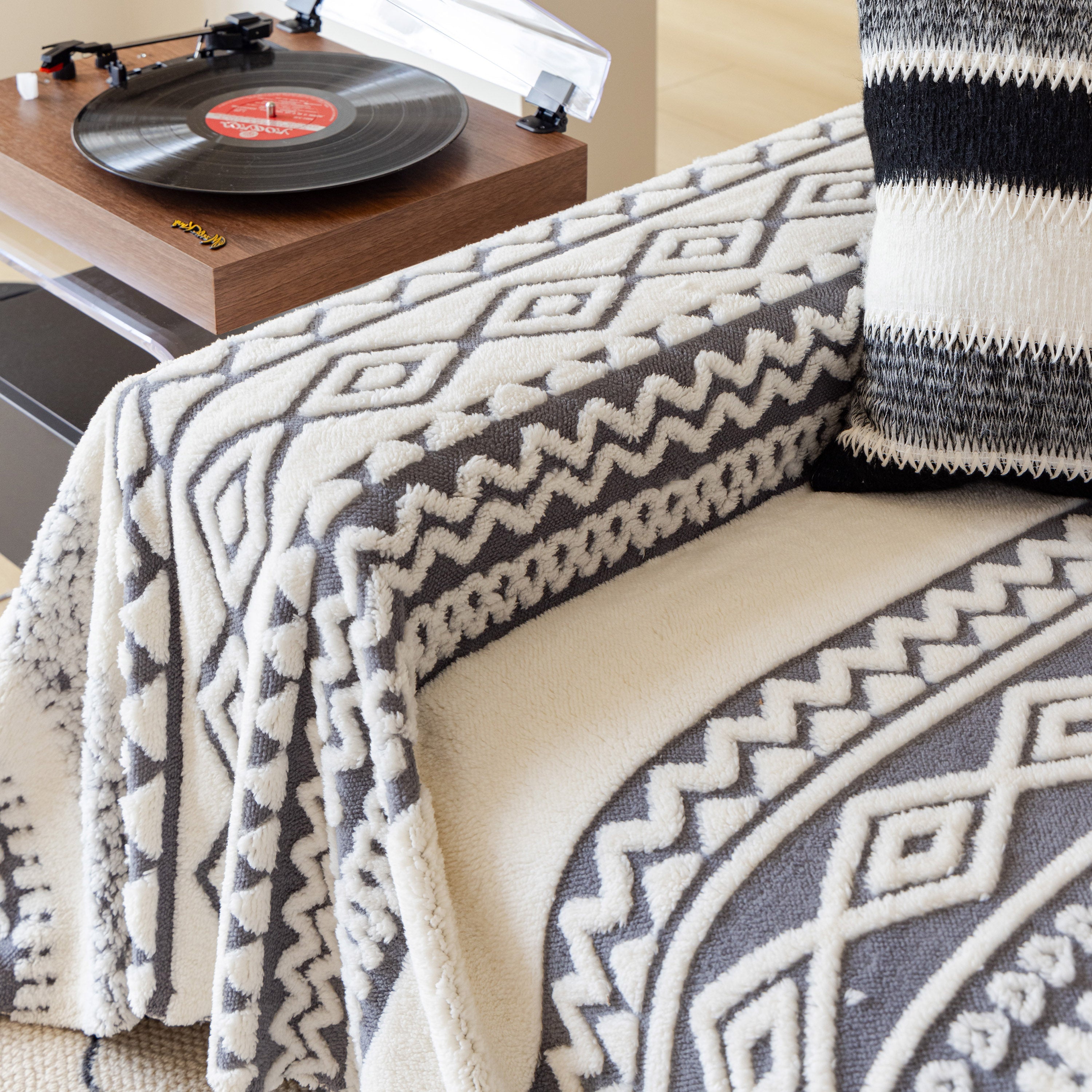 Bohemian Tufted Sofa Cover, Plush Fleece Throw Blanket With 3d Woven Aztec Stripes