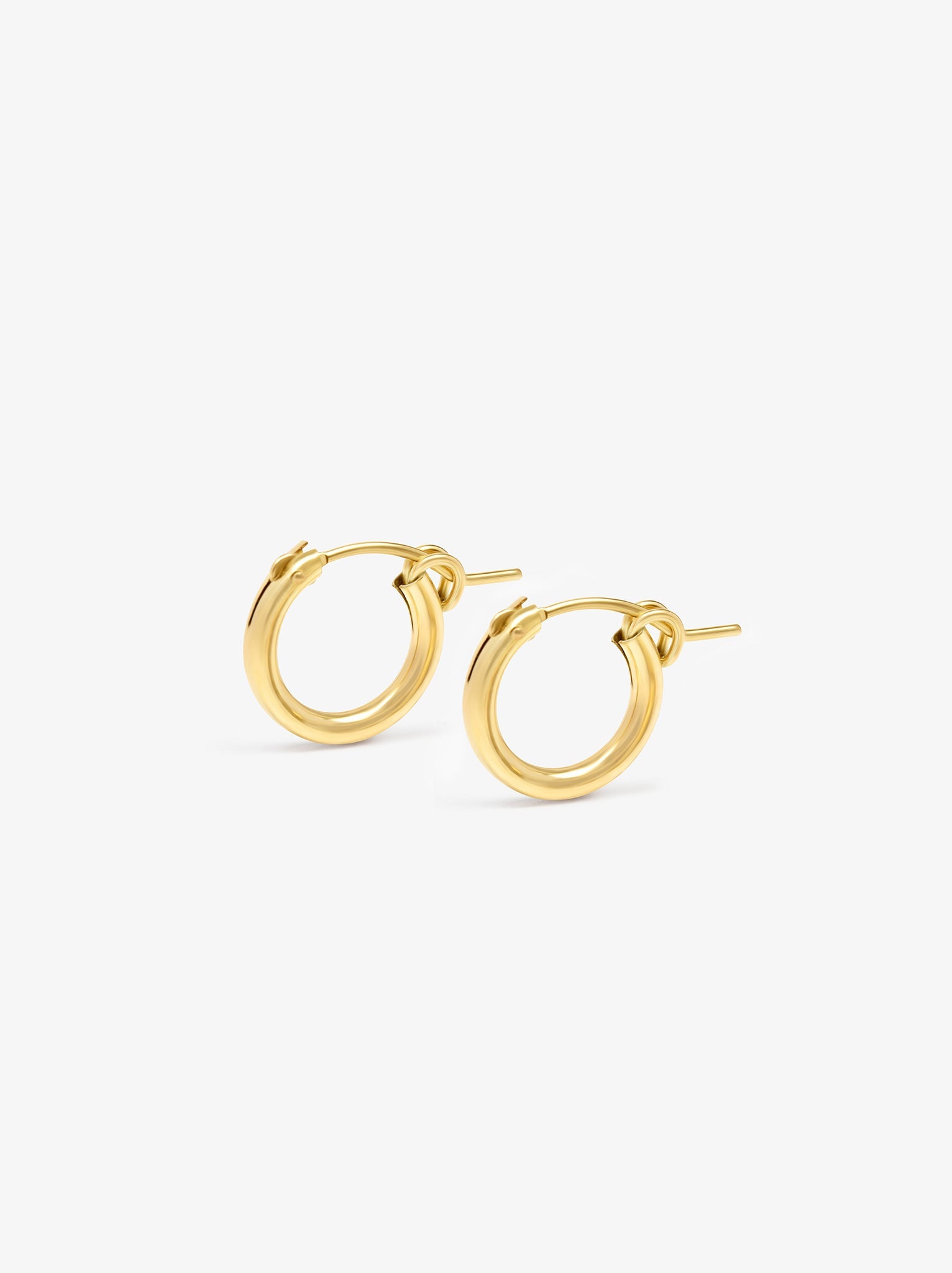 Clara Hoops