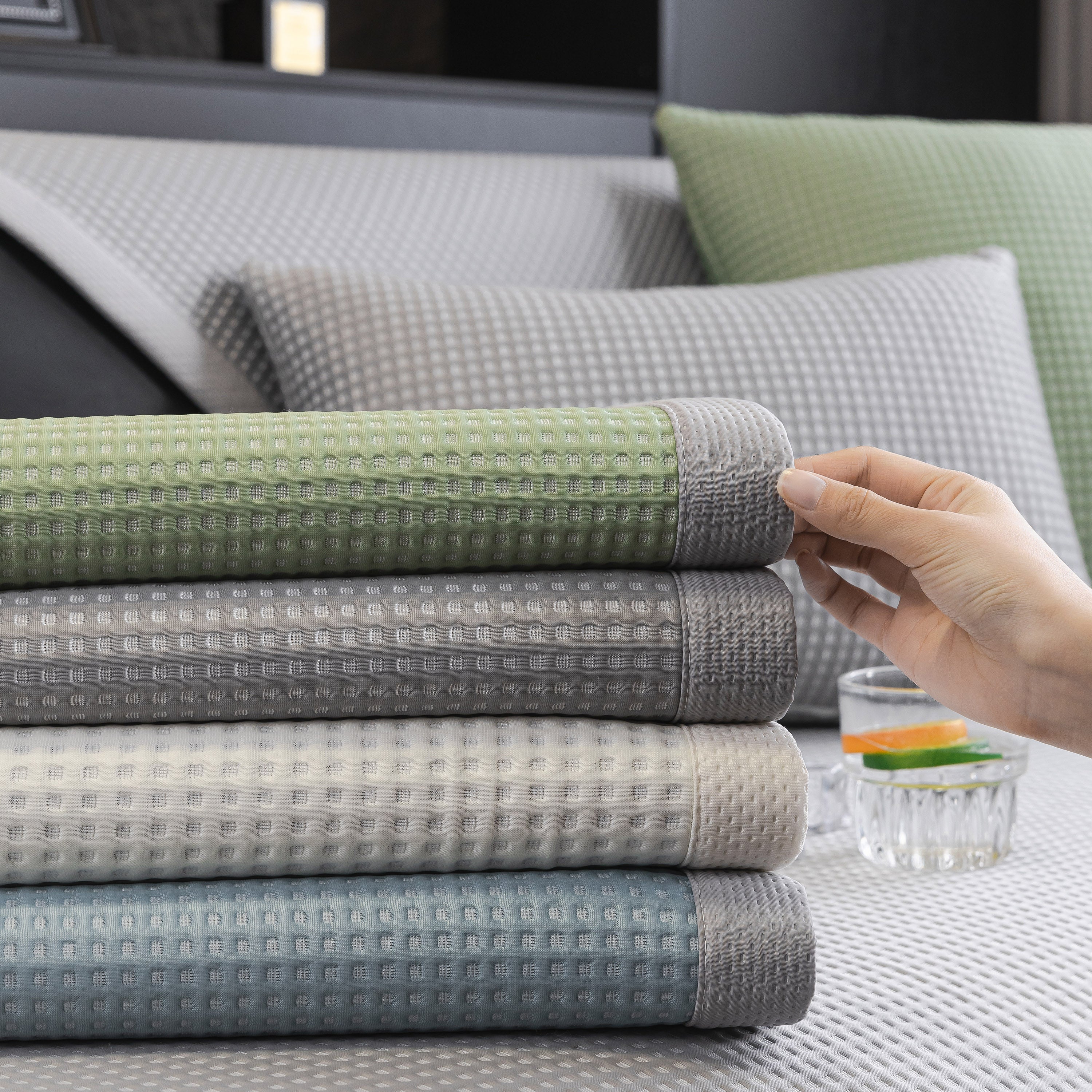 Non-slip Cooling Breathable Couch Protector Towel, Lightweight Slipcover For Sofas