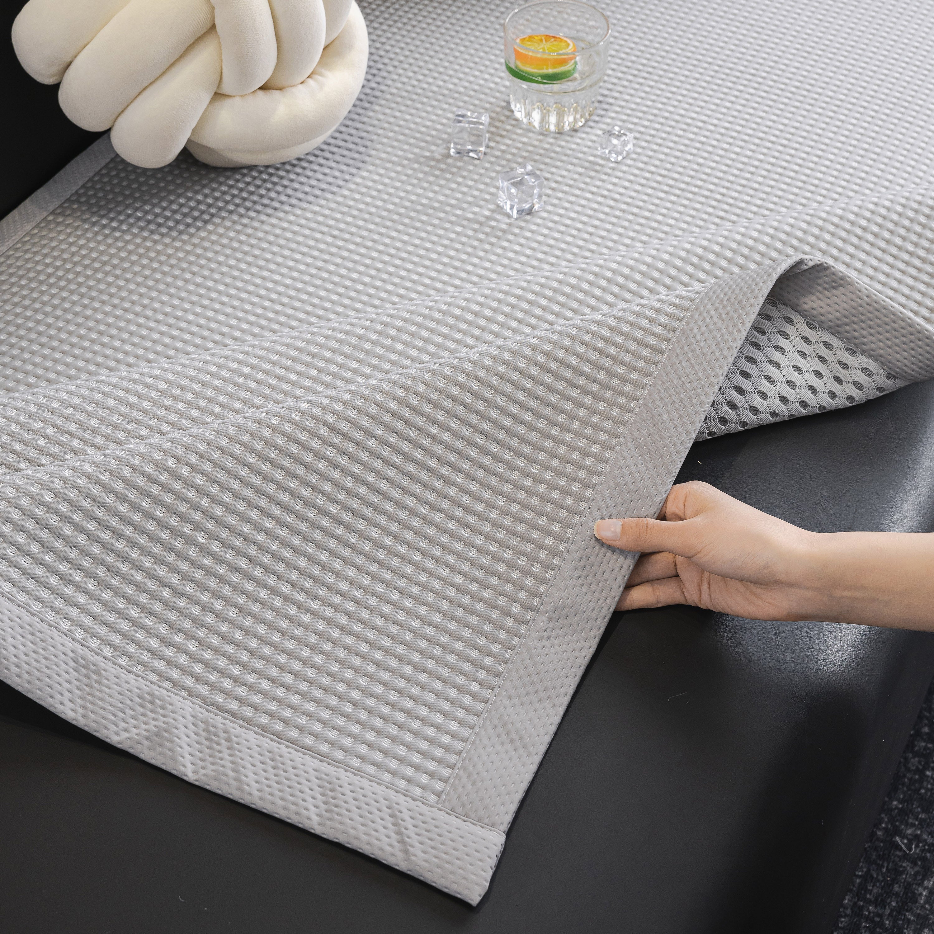 Non-slip Cooling Breathable Couch Protector Towel, Lightweight Slipcover For Sofas
