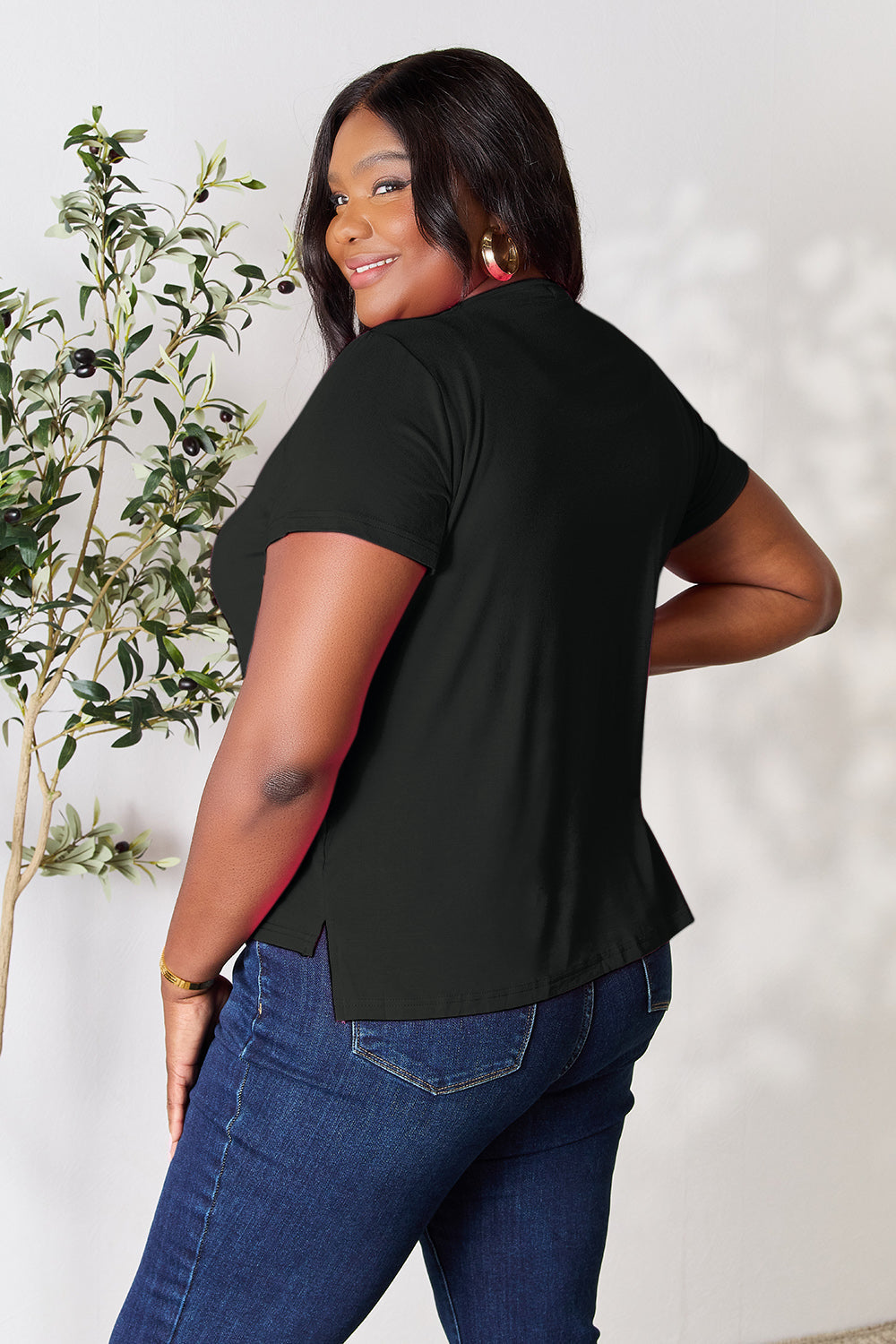 Basic Bae Full Size Round Neck Short Sleeve T-shirt