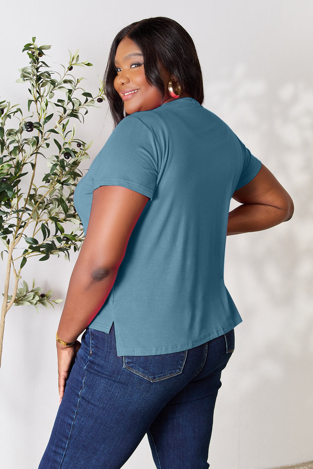 Basic Bae Full Size Round Neck Short Sleeve T-shirt