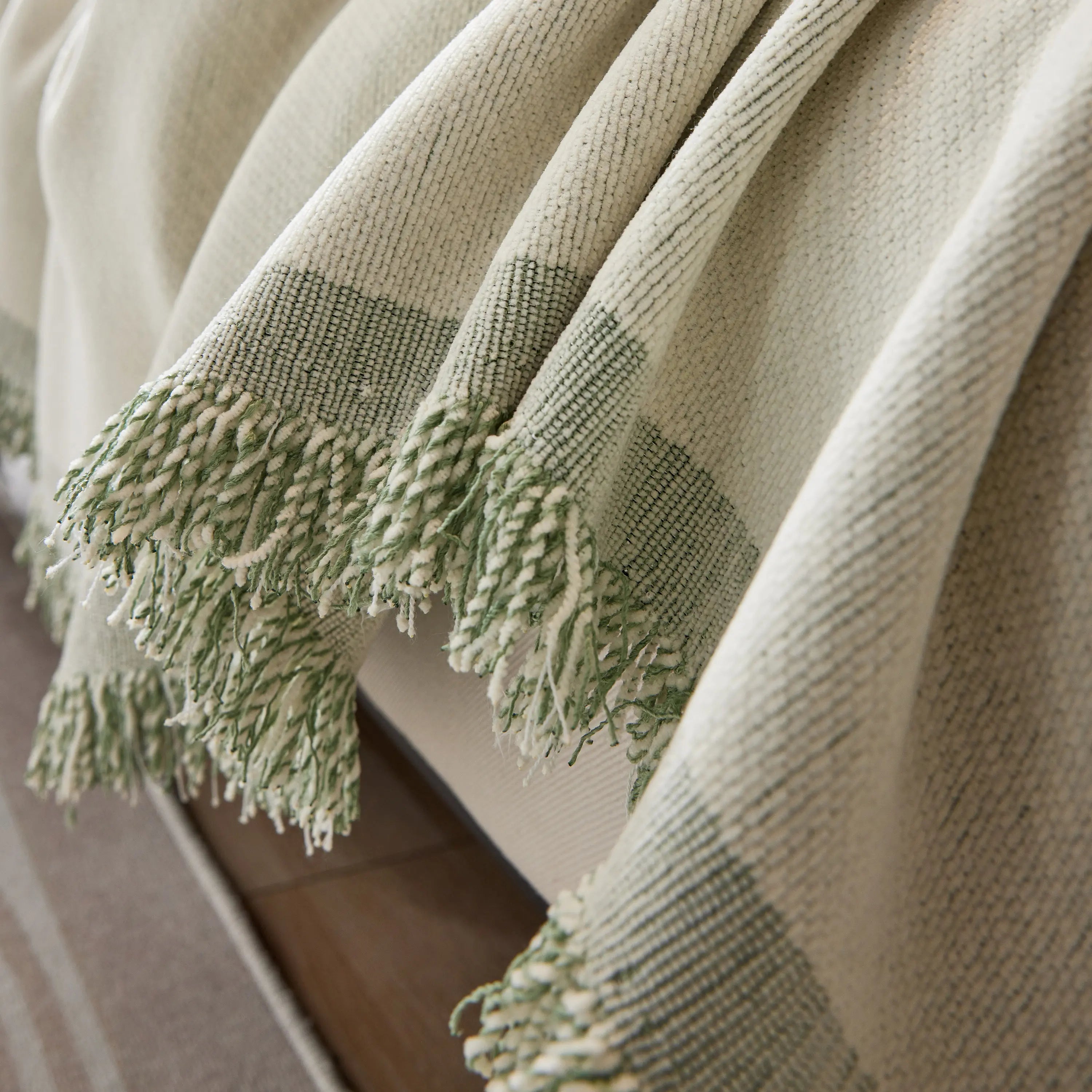 Soft Chenille Tassel Trim Sectional Sofa Protector Couch Covers For Cats Cozy Blanket Sofa Throws