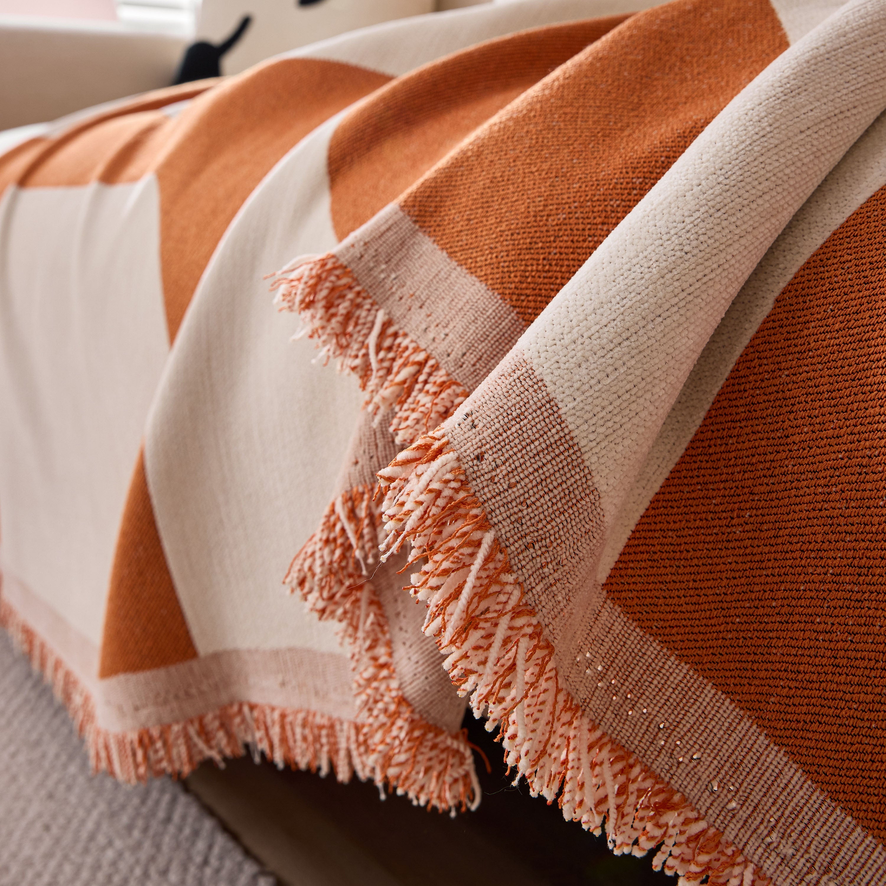 Modern Abstract Chenille Sofa Cover, Large Soft Throw Blanket With Tassels For Couch