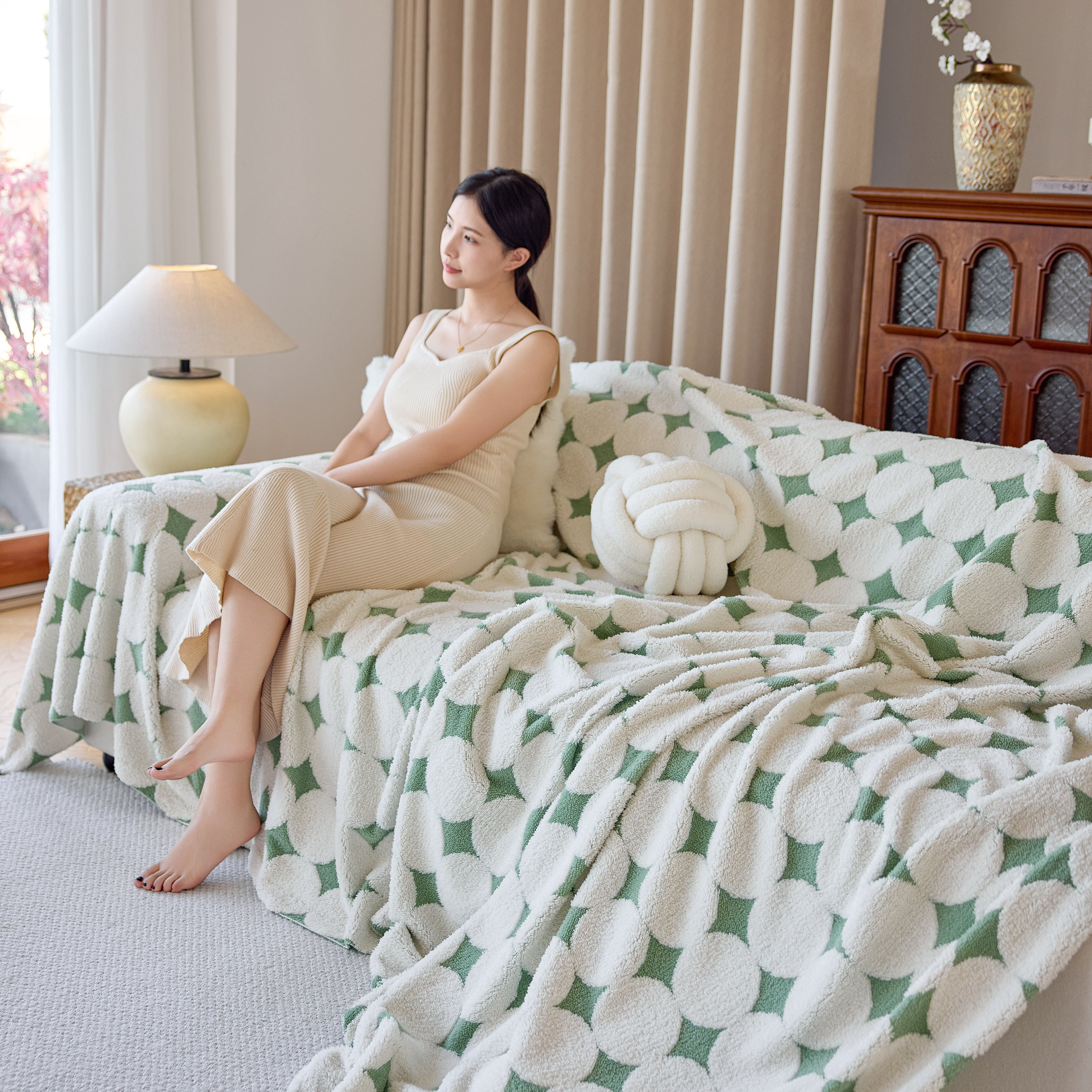 Geometric Jacquard Plush Warm Sofa Couch Cover Coral Fleece Throw Blanket For Couch