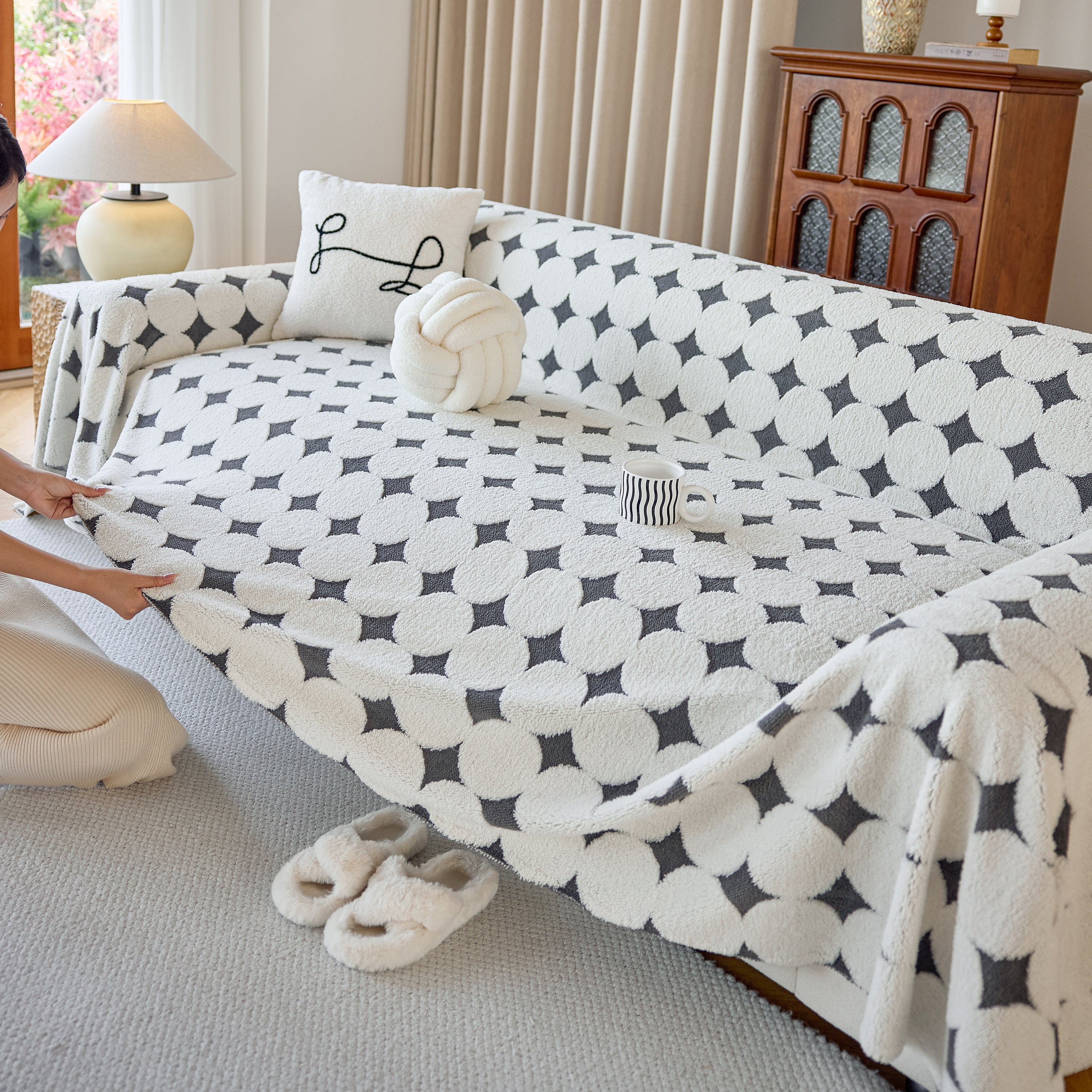 Geometric Jacquard Plush Warm Sofa Couch Cover Coral Fleece Throw Blanket For Couch