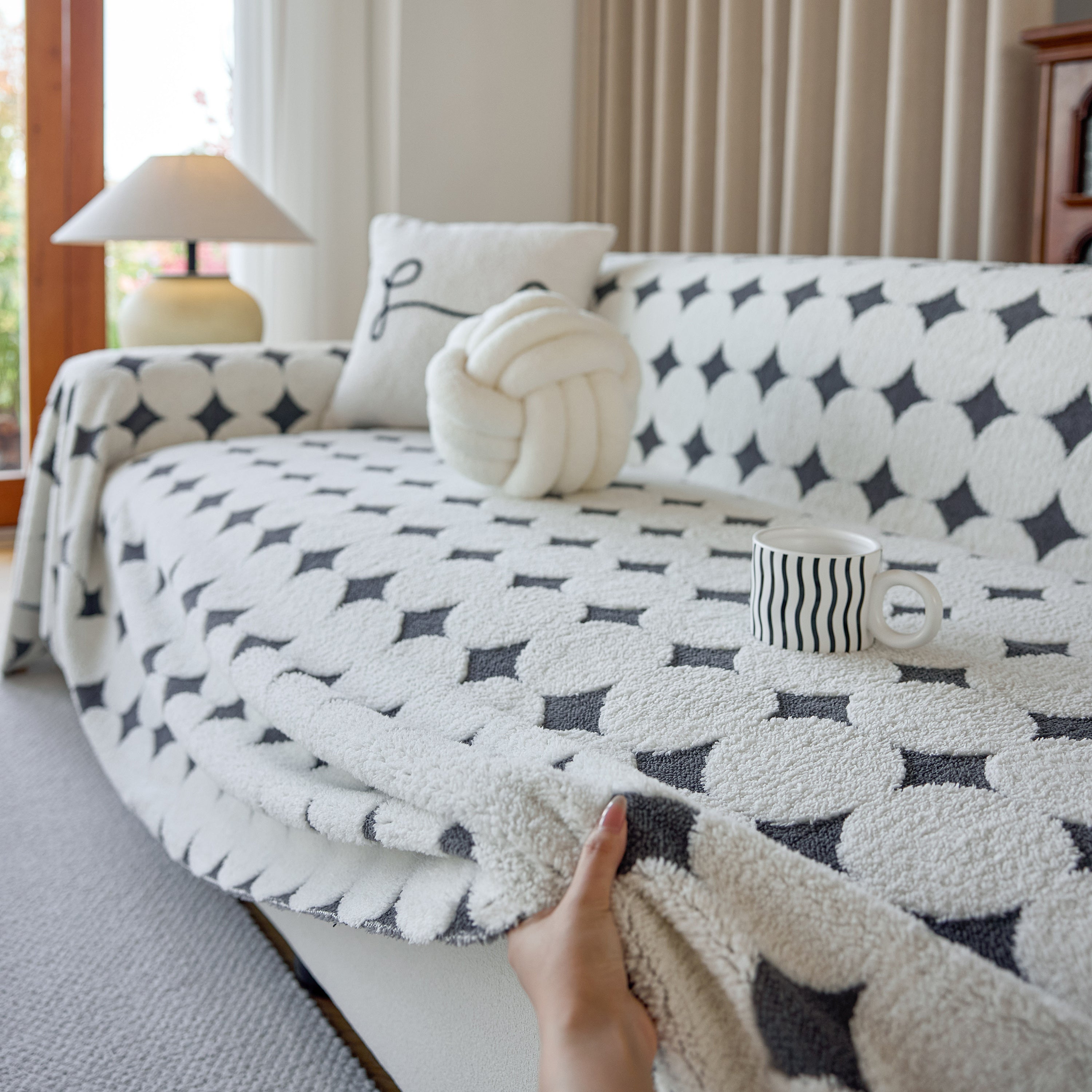 Geometric Jacquard Plush Warm Sofa Couch Cover Coral Fleece Throw Blanket For Couch