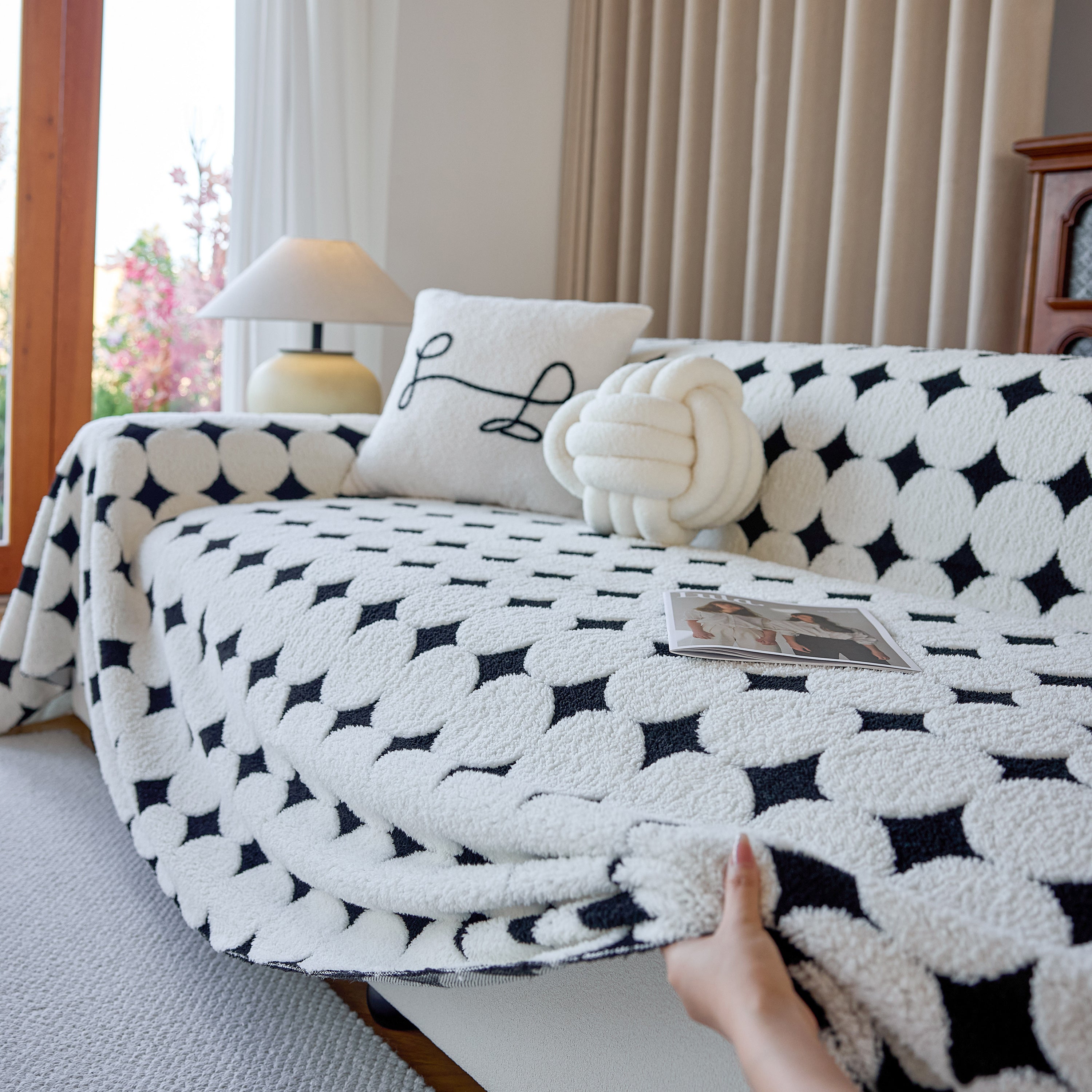 Geometric Jacquard Plush Warm Sofa Couch Cover Coral Fleece Throw Blanket For Couch