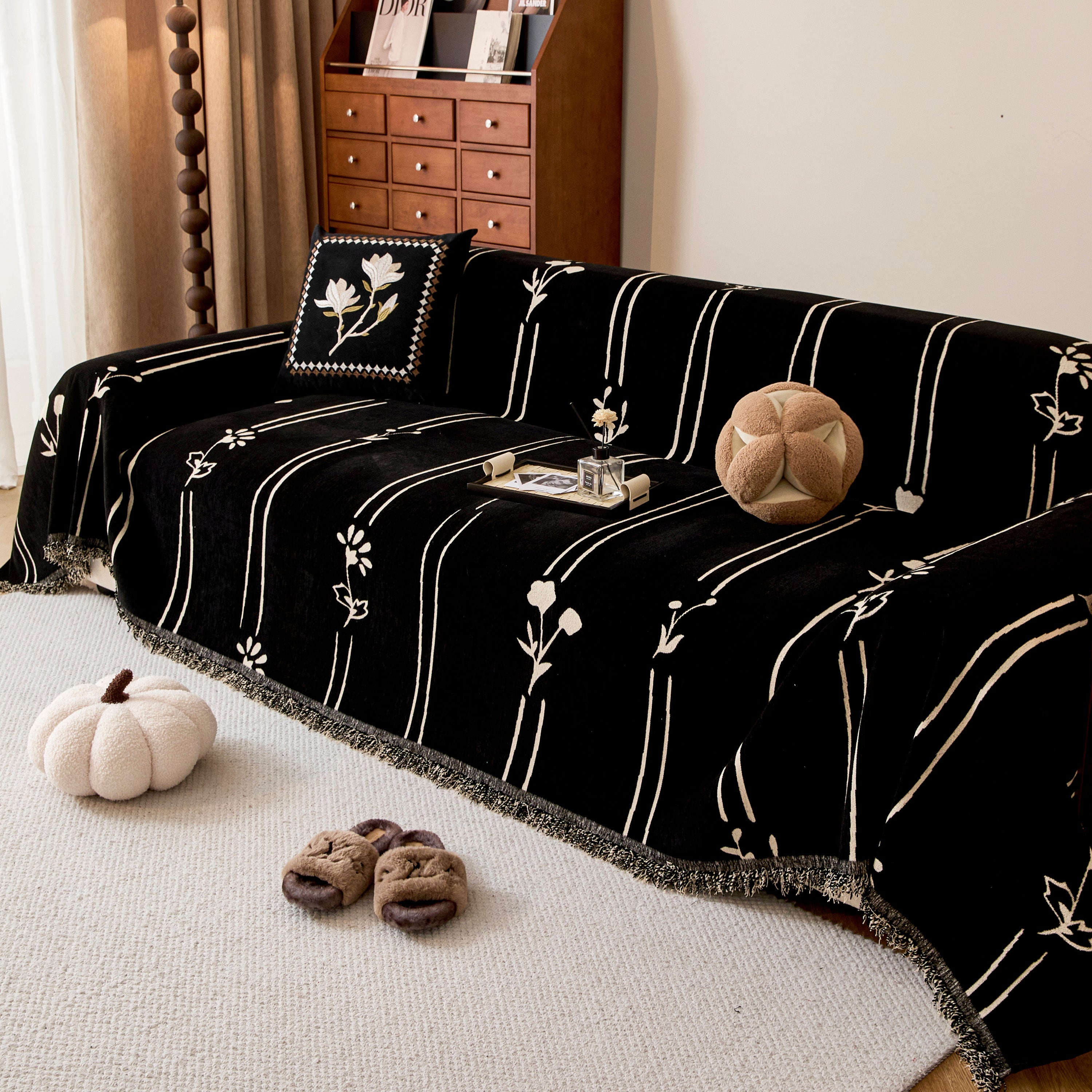 Chenille Jacquard Sofa Throw Cover With Tassel Soft Thick Couch Protector Blanket
