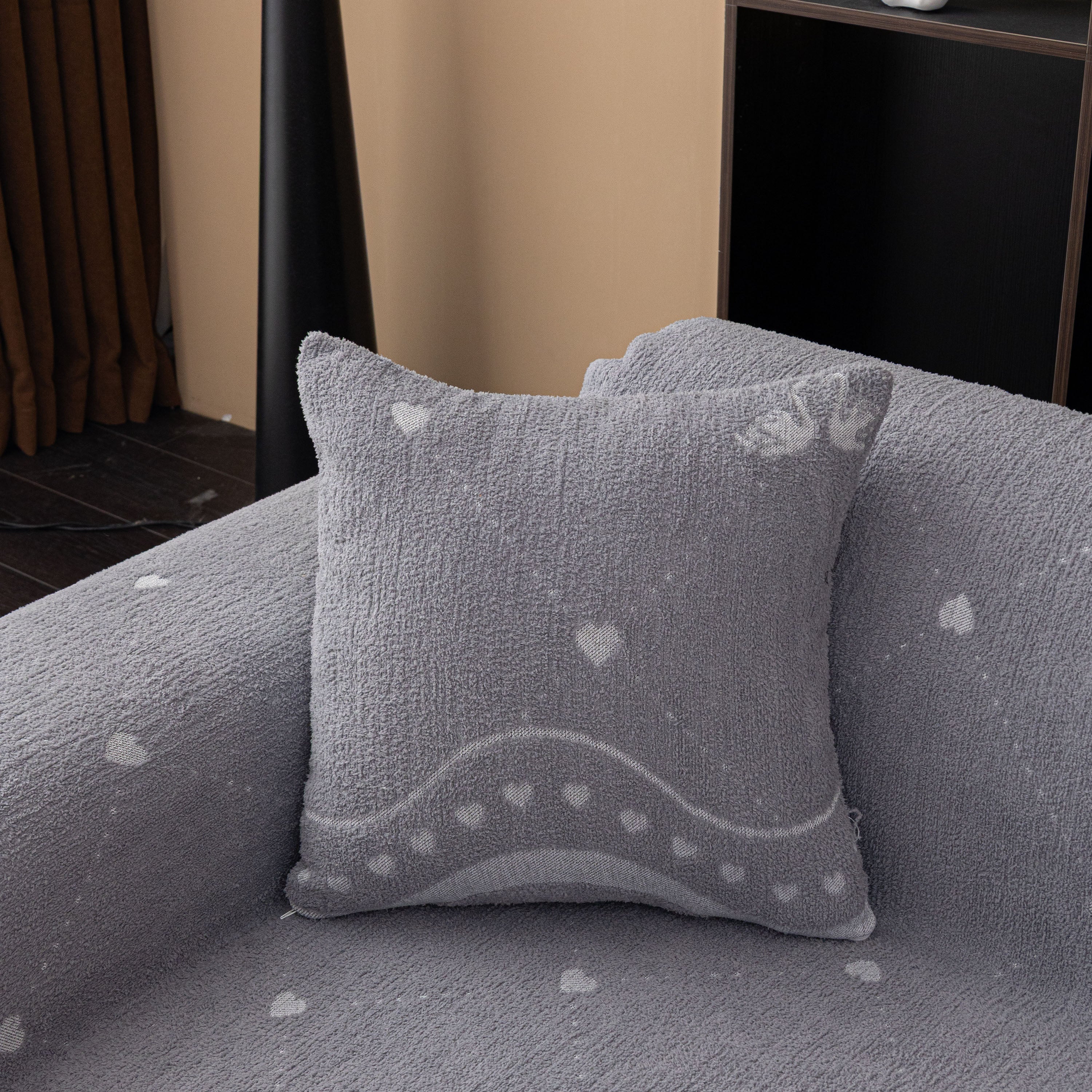 Luxurious Jacquard Couch Cover, Snag-resistant Pet Friendly Couch Throw With Fringe