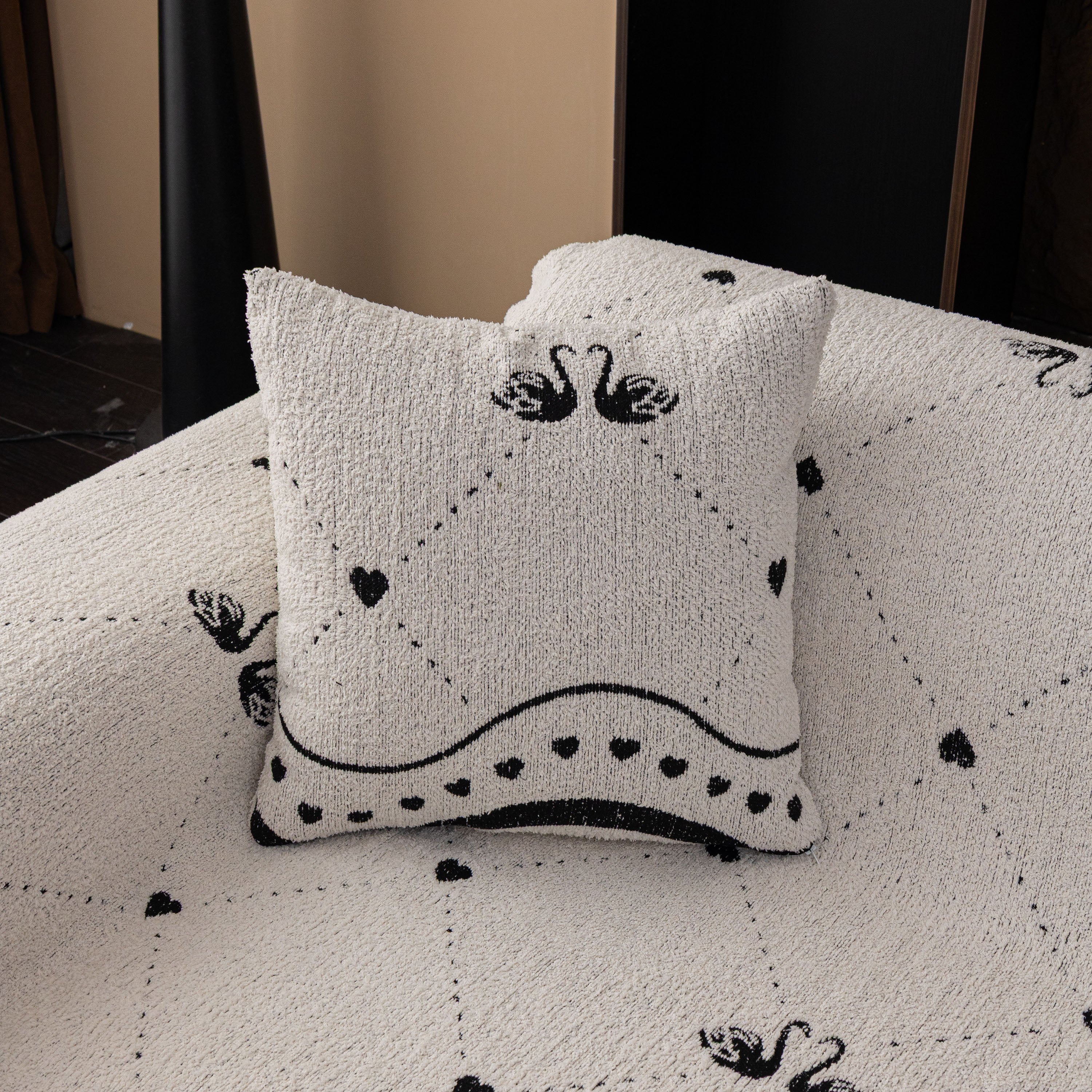 Luxurious Jacquard Couch Cover, Snag-resistant Pet Friendly Couch Throw With Fringe