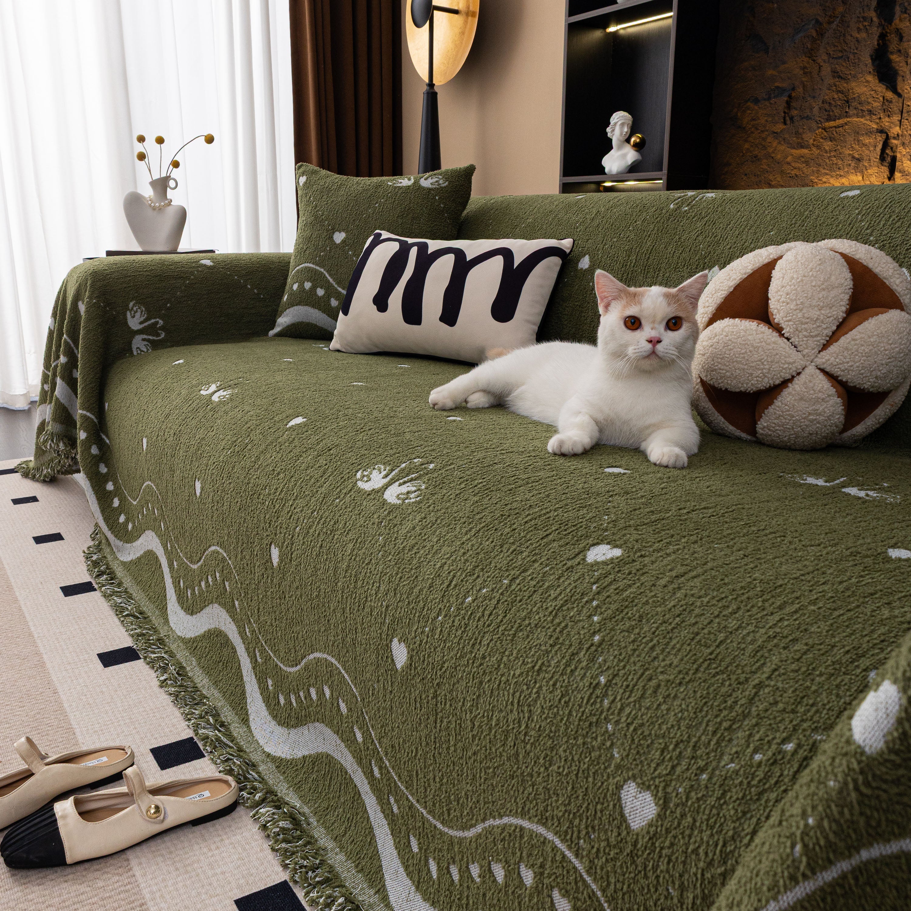 Luxurious Jacquard Couch Cover, Snag-resistant Pet Friendly Couch Throw With Fringe