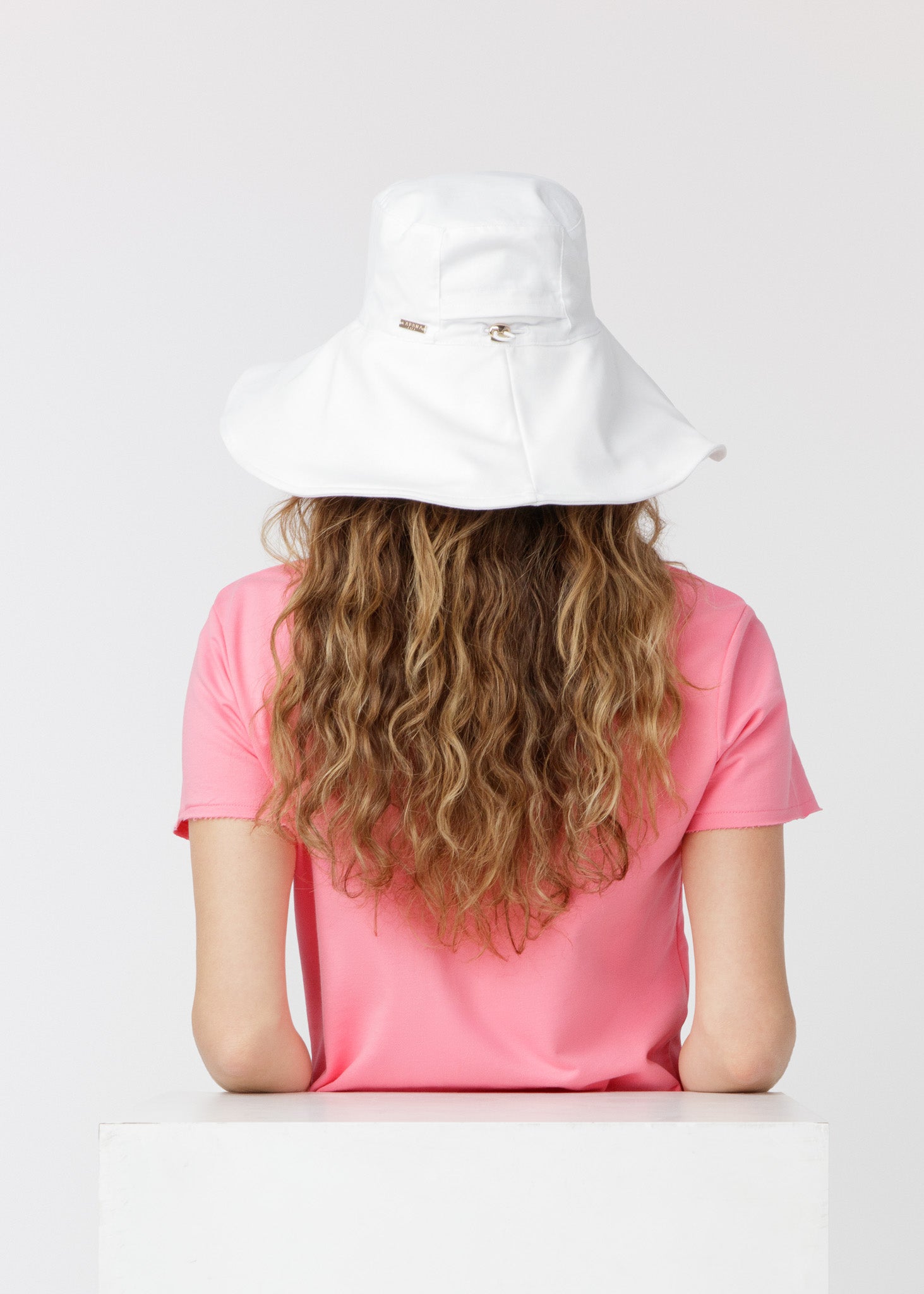 White Reversible Wide Brim Sun Hat