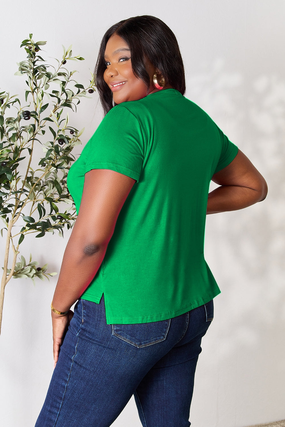 Basic Bae Full Size Round Neck Short Sleeve T-shirt