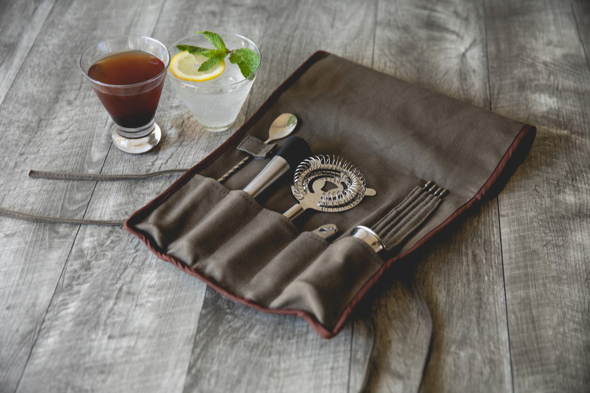 10-piece Bar Tool Roll Up Kit