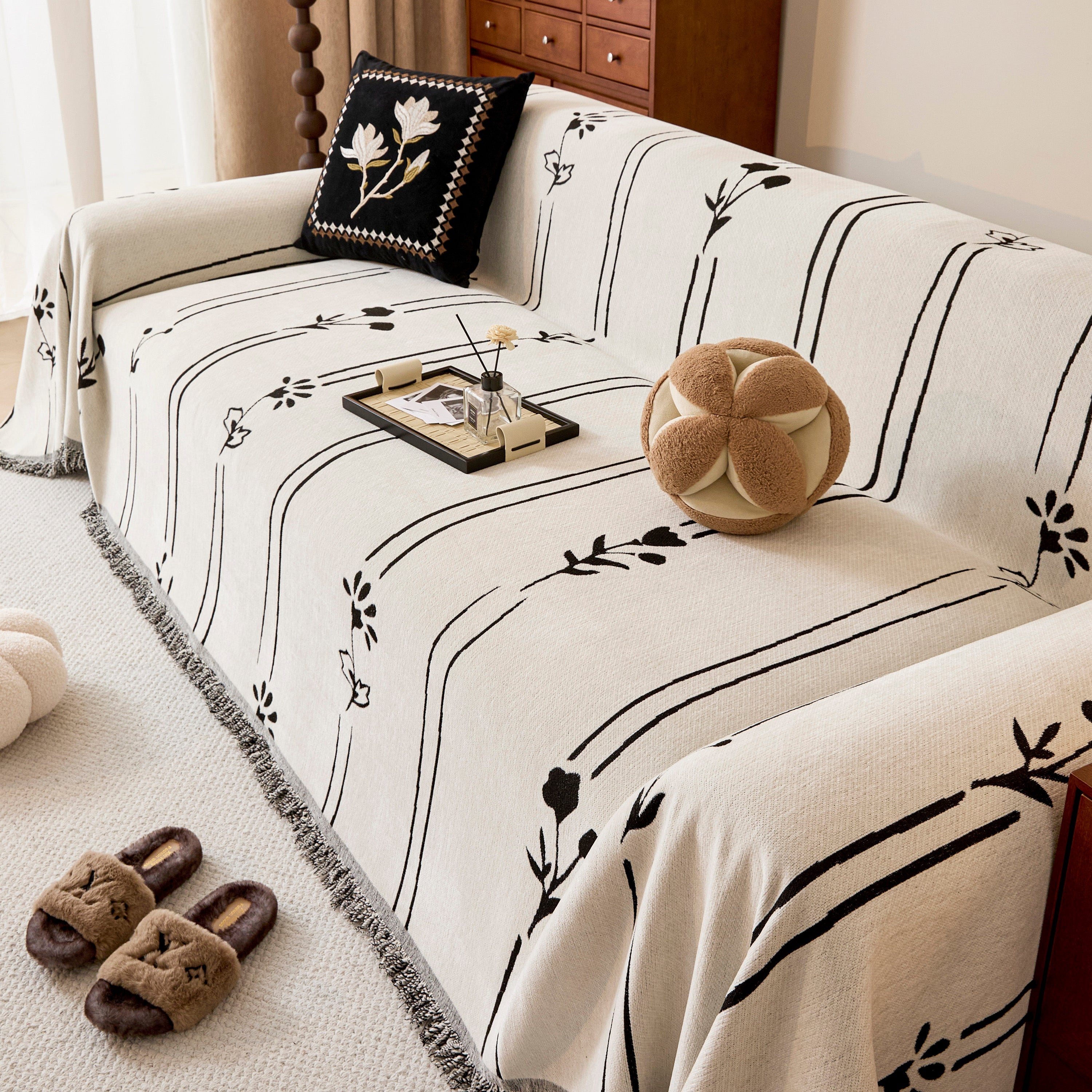 Chenille Jacquard Sofa Throw Cover With Tassel Soft Thick Couch Protector Blanket