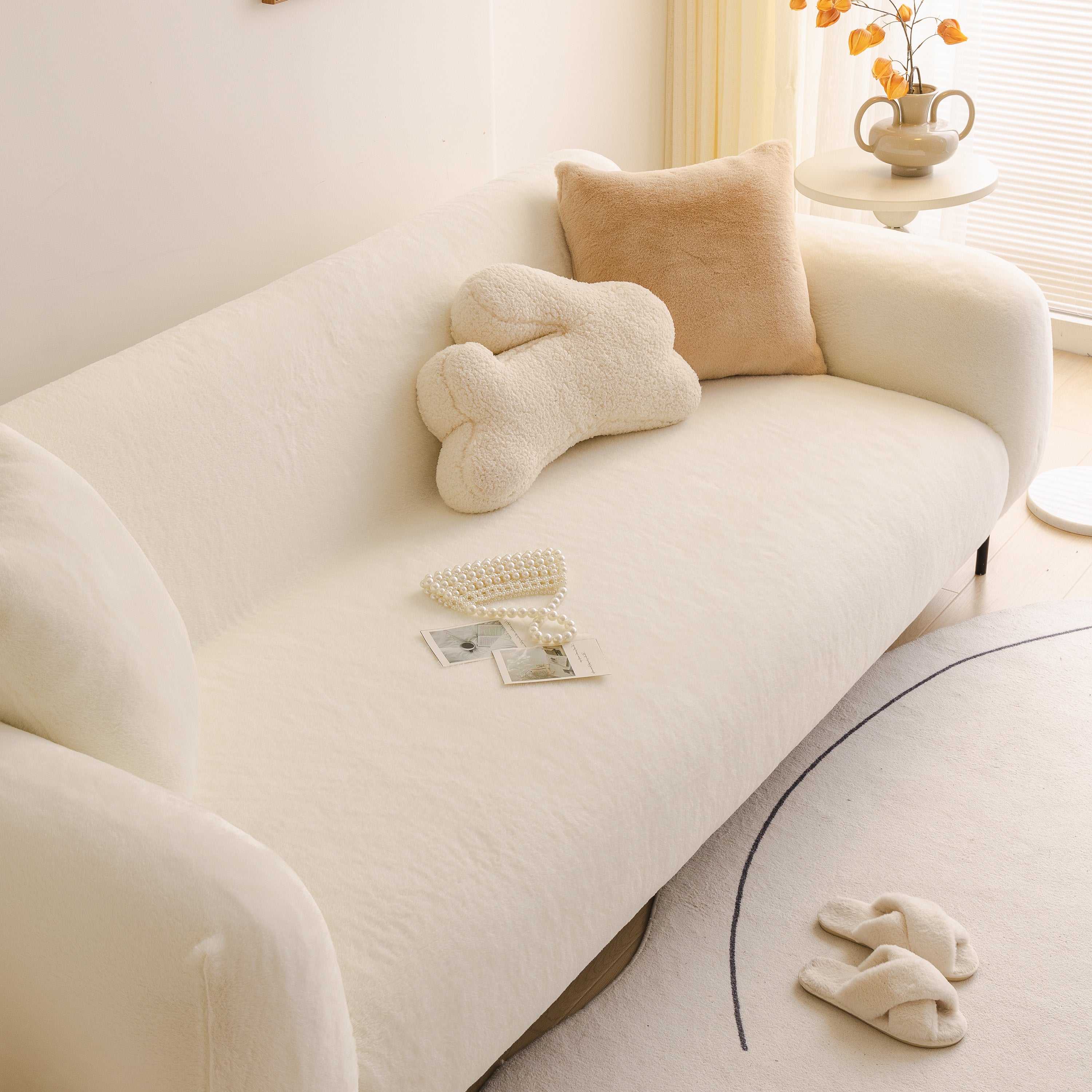 Soft Plush Warm Sofa Cover Stretchable Cozy Velvet Couch Protector For Fall & Winter