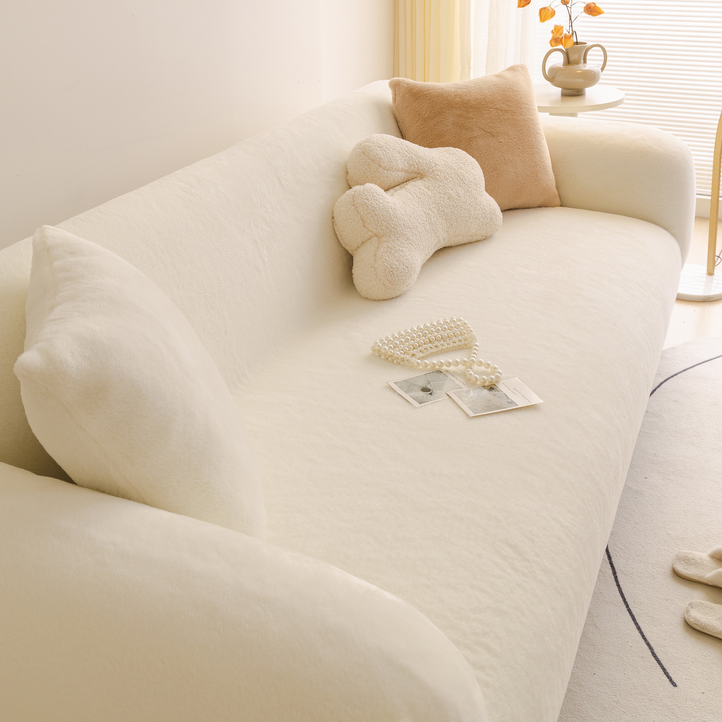 Soft Plush Warm Sofa Cover Stretchable Cozy Velvet Couch Protector For Fall & Winter