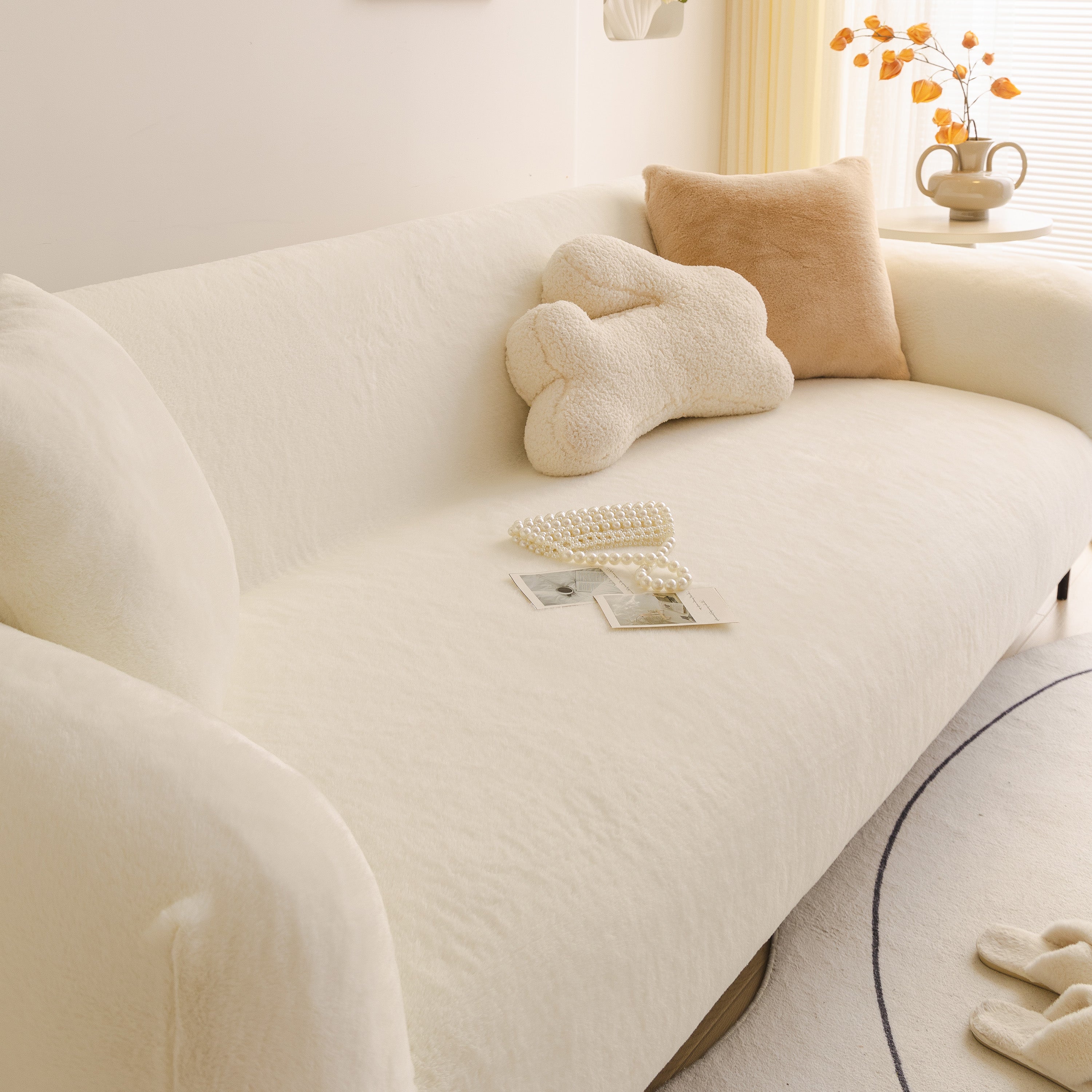 Soft Plush Warm Sofa Cover Stretchable Cozy Velvet Couch Protector For Fall & Winter