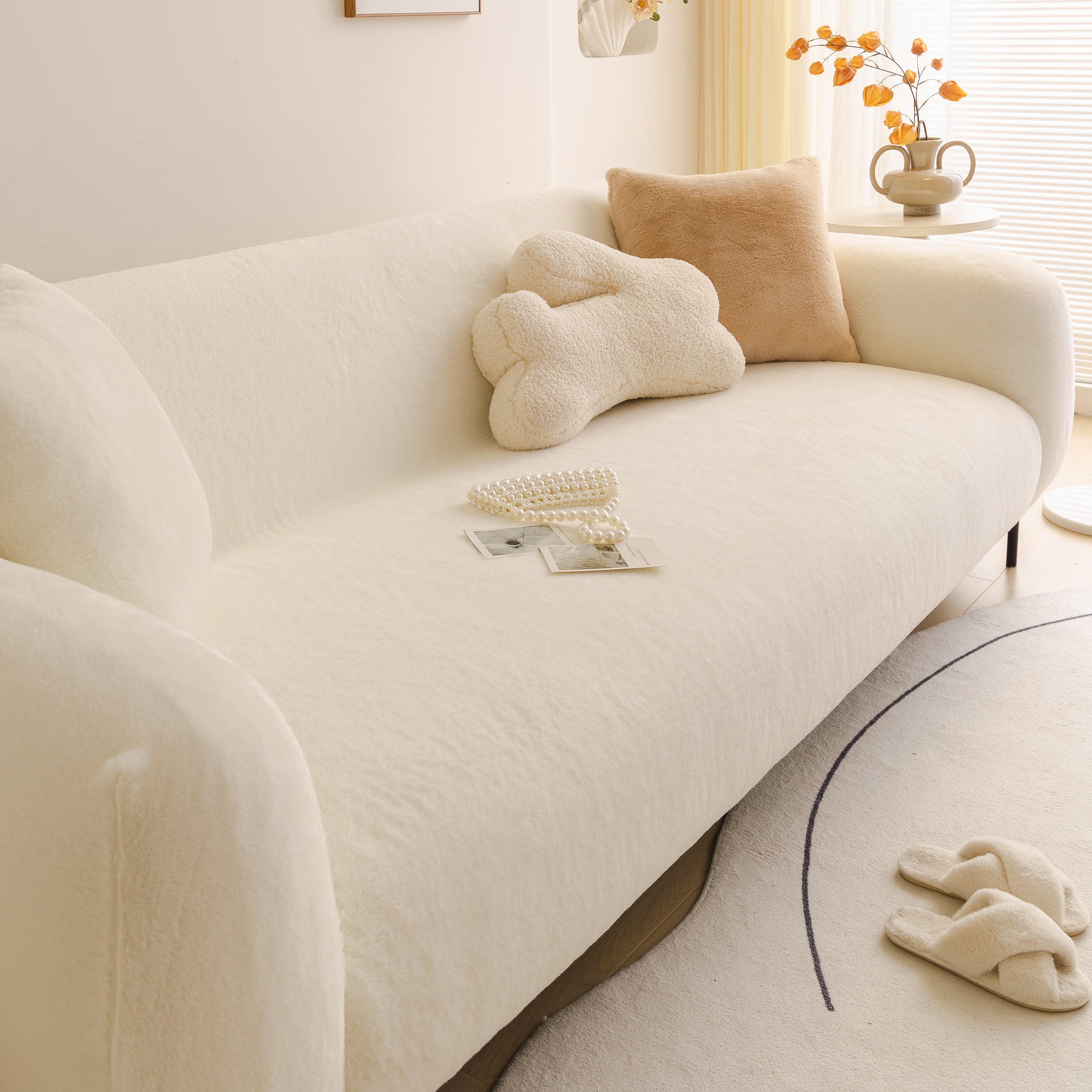 Soft Plush Warm Sofa Cover Stretchable Cozy Velvet Couch Protector For Fall & Winter