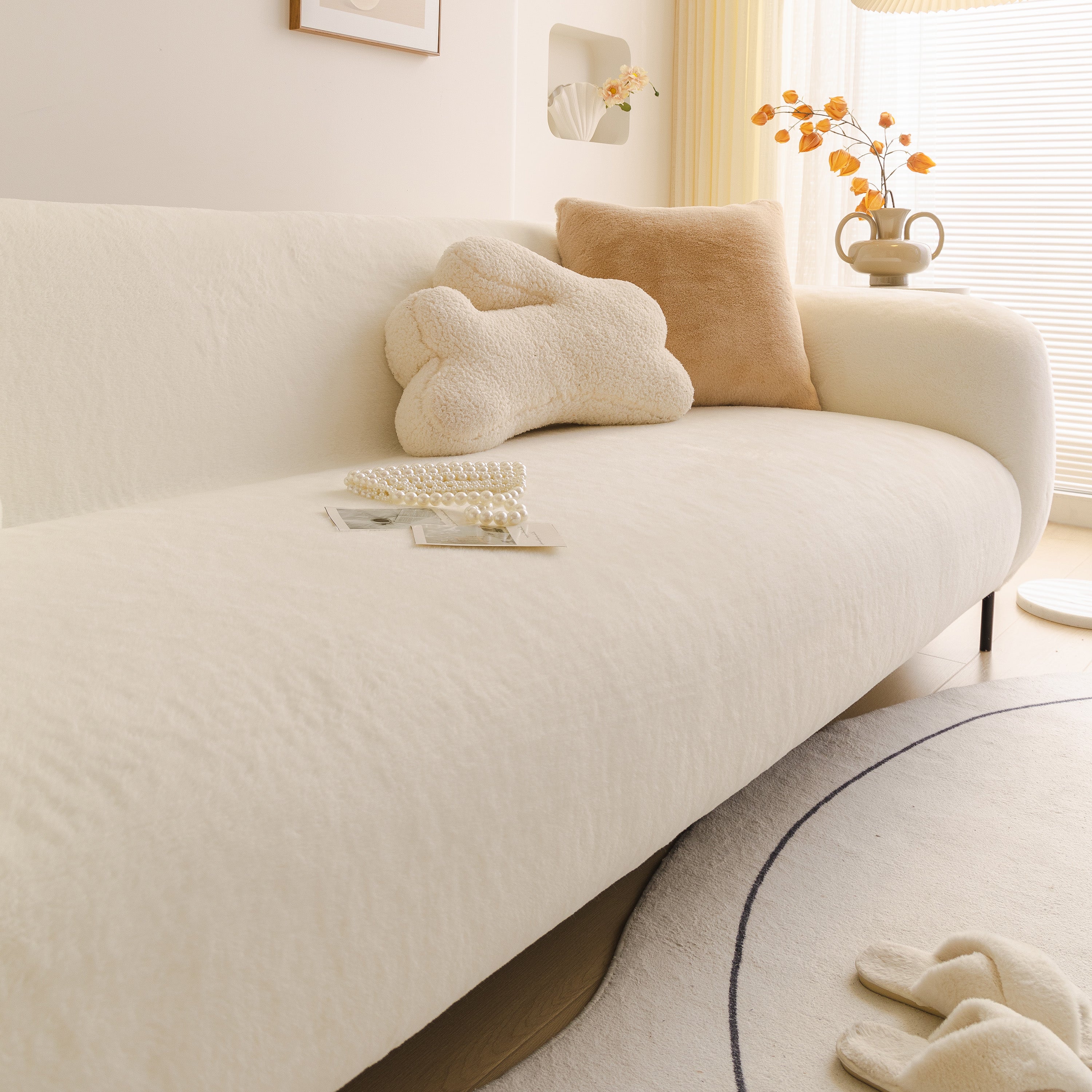 Soft Plush Warm Sofa Cover Stretchable Cozy Velvet Couch Protector For Fall & Winter