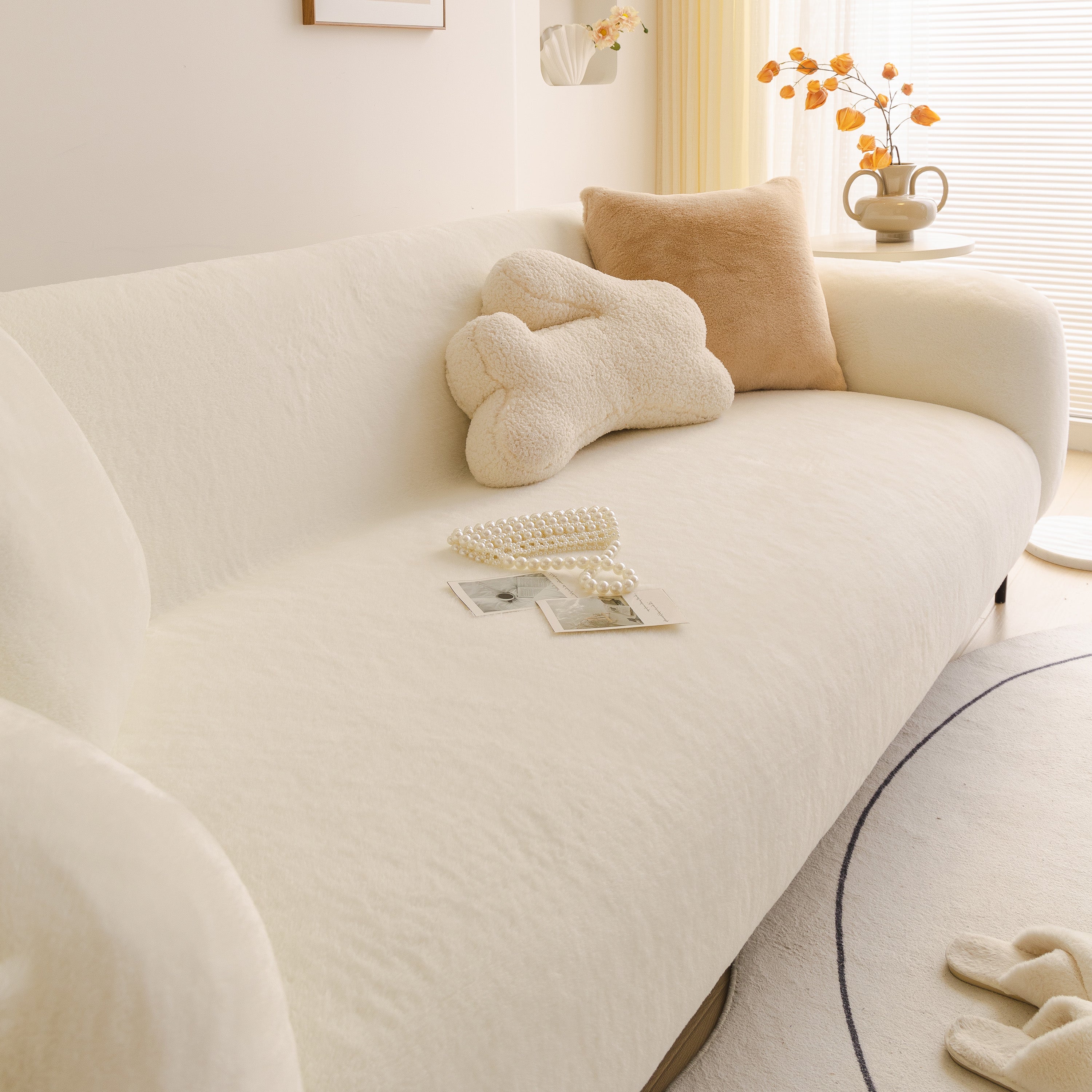 Soft Plush Warm Sofa Cover Stretchable Cozy Velvet Couch Protector For Fall & Winter