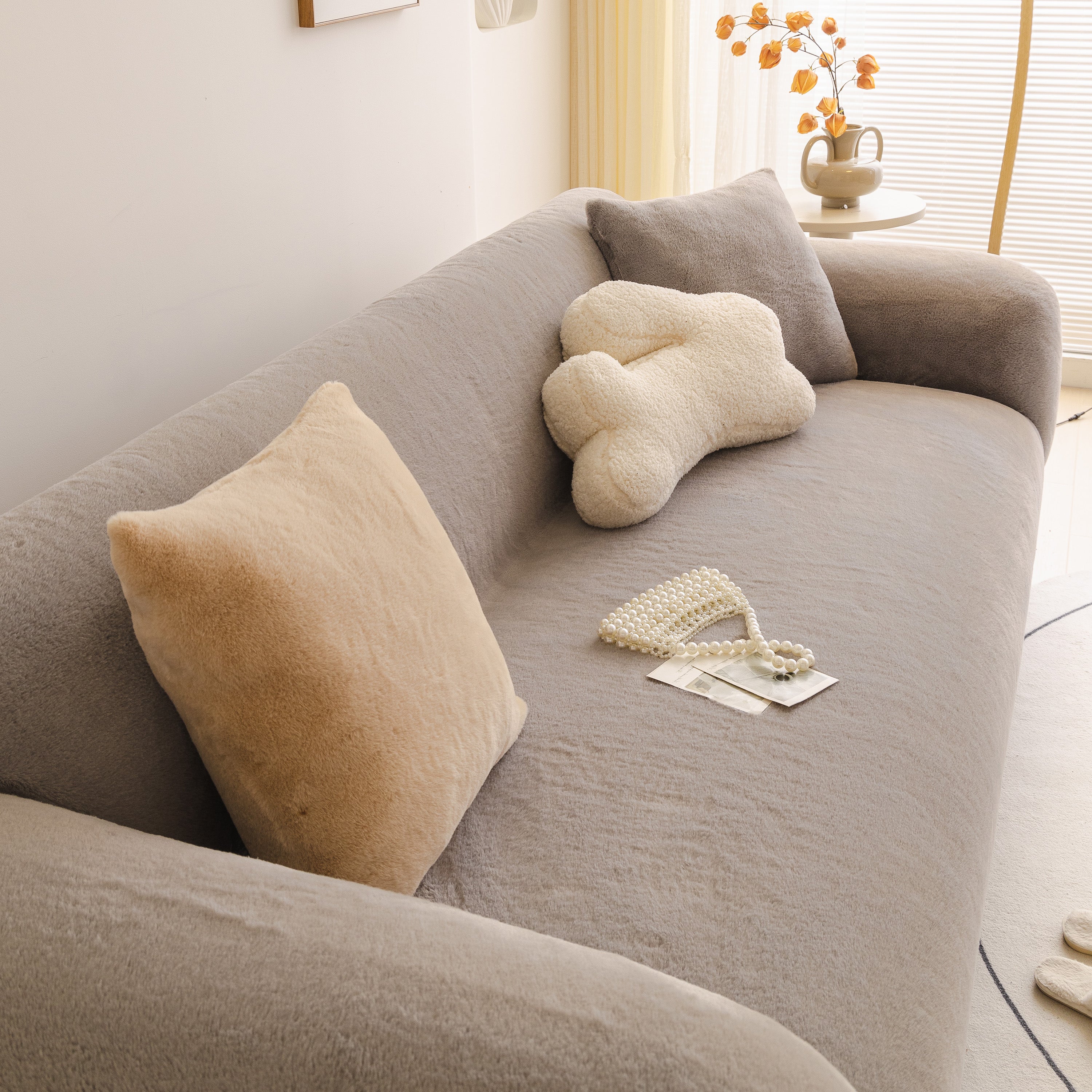 Soft Plush Warm Sofa Cover Stretchable Cozy Velvet Couch Protector For Fall & Winter