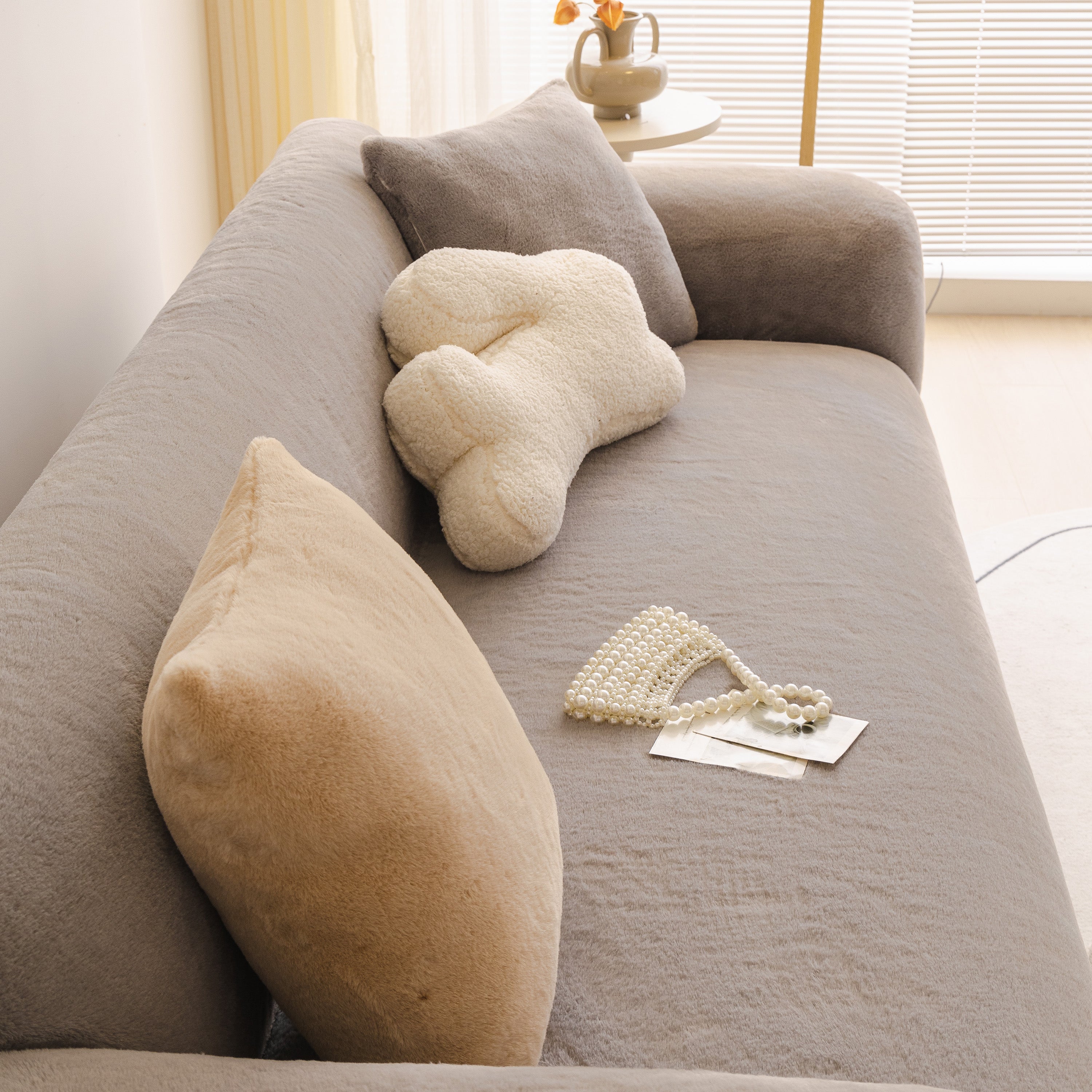 Soft Plush Warm Sofa Cover Stretchable Cozy Velvet Couch Protector For Fall & Winter