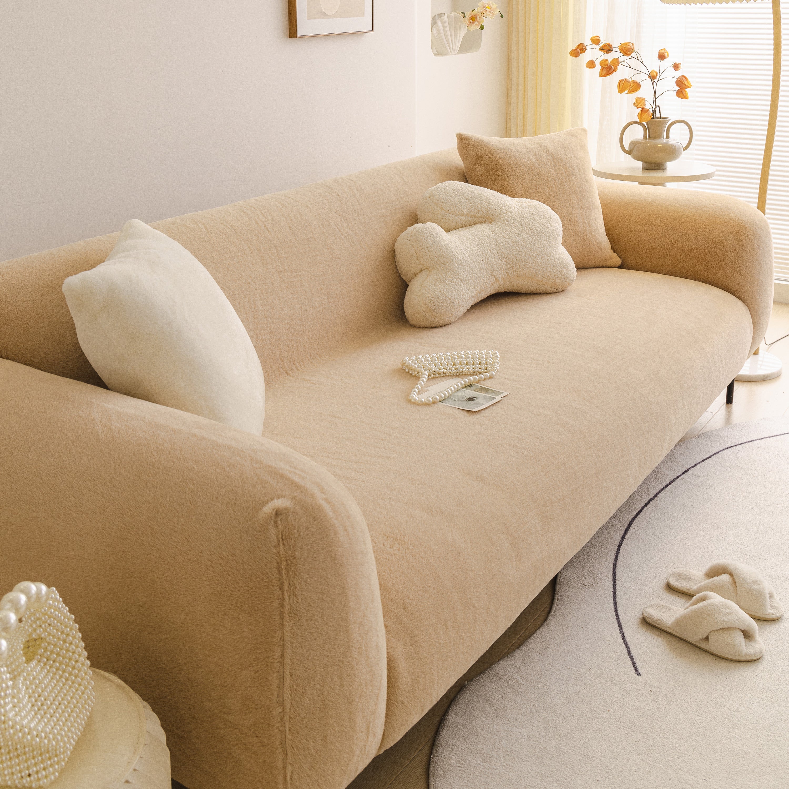 Soft Plush Warm Sofa Cover Stretchable Cozy Velvet Couch Protector For Fall & Winter