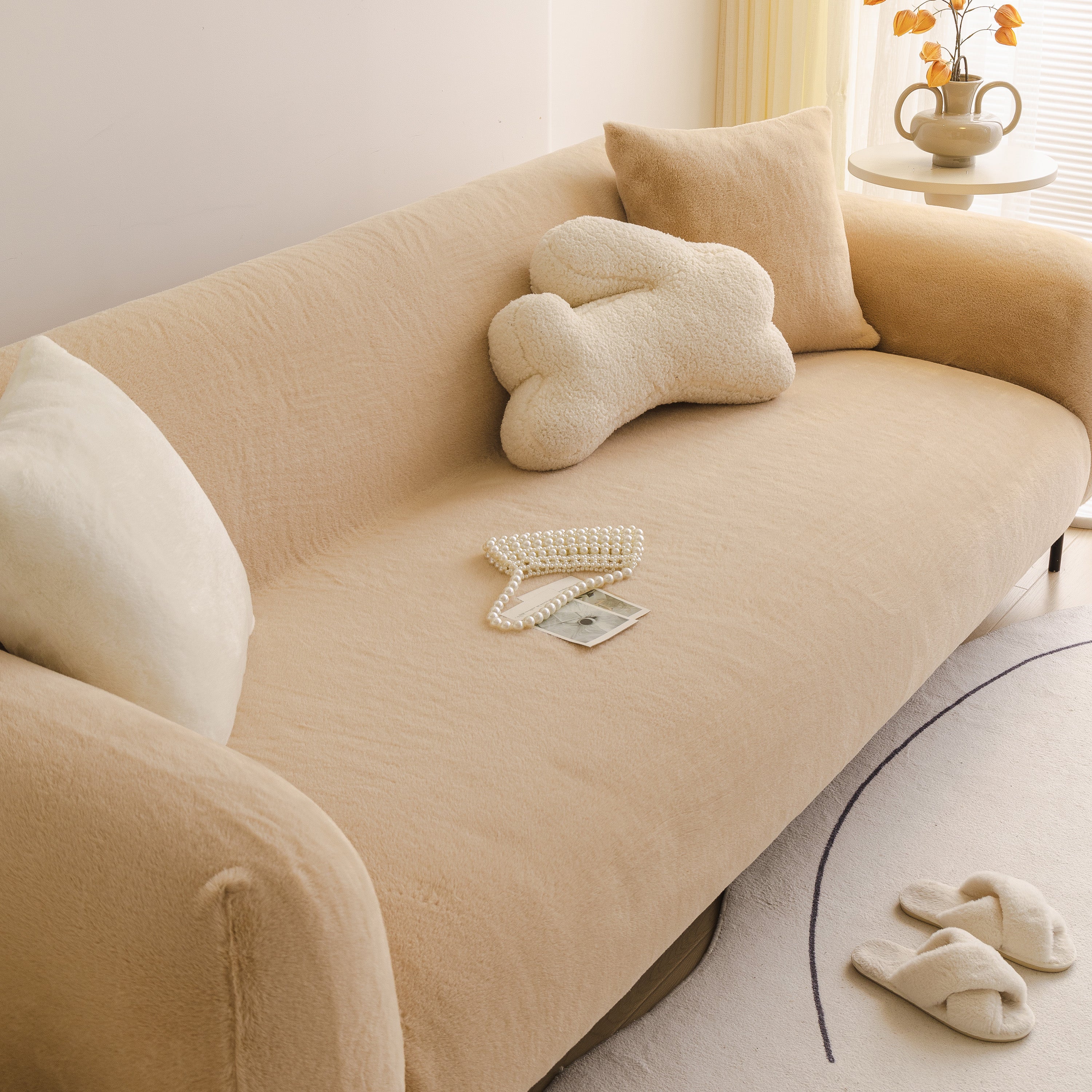 Soft Plush Warm Sofa Cover Stretchable Cozy Velvet Couch Protector For Fall & Winter