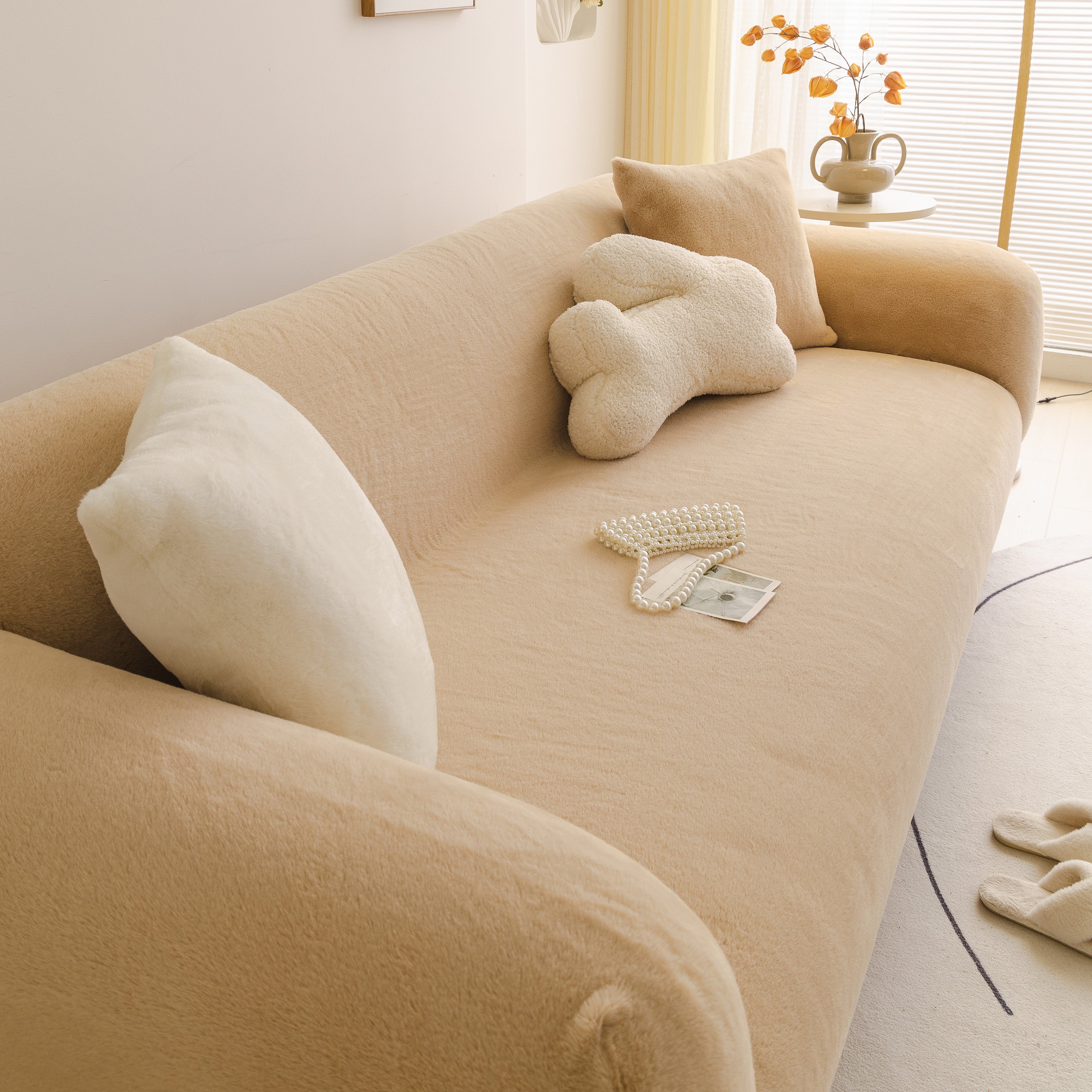 Soft Plush Warm Sofa Cover Stretchable Cozy Velvet Couch Protector For Fall & Winter