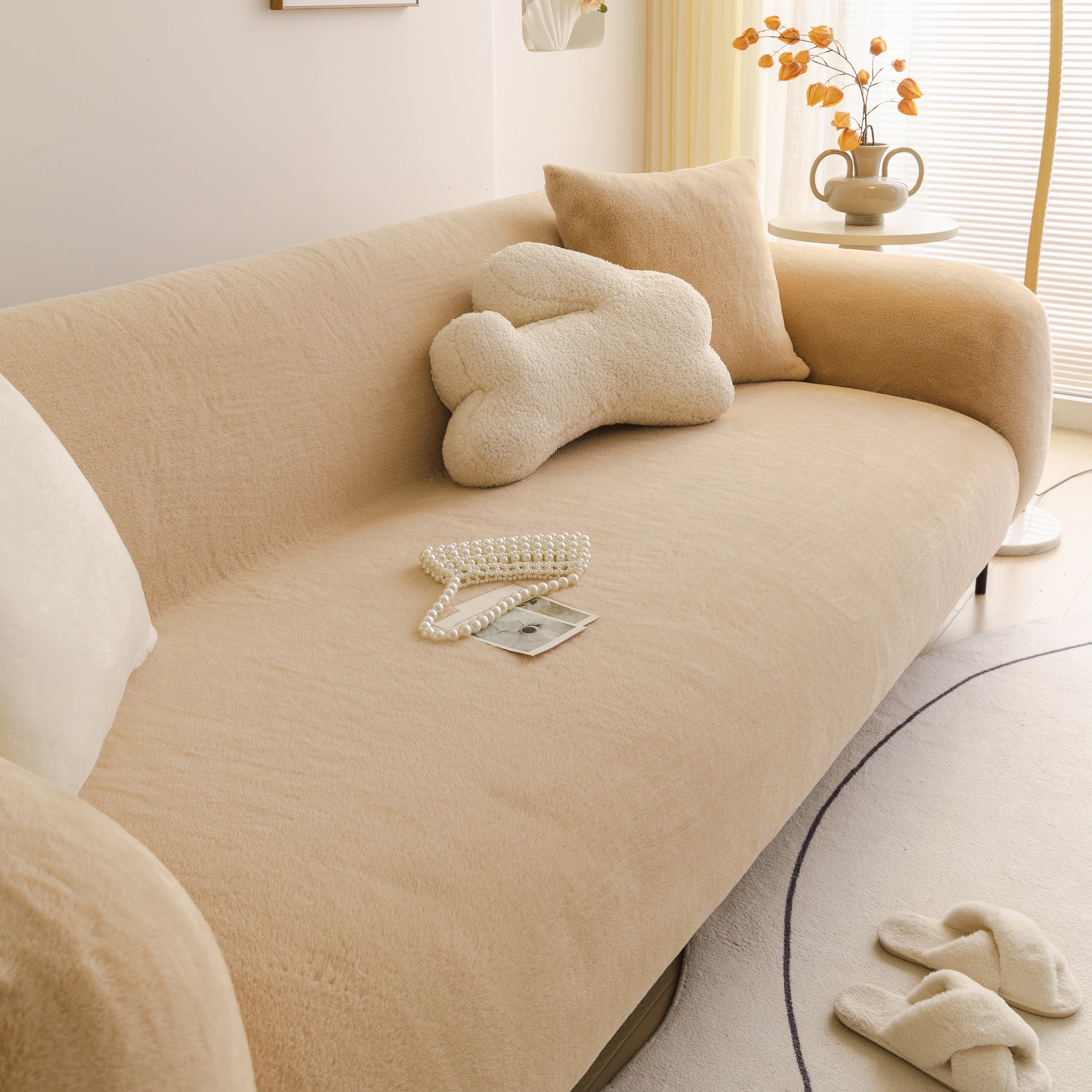 Soft Plush Warm Sofa Cover Stretchable Cozy Velvet Couch Protector For Fall & Winter