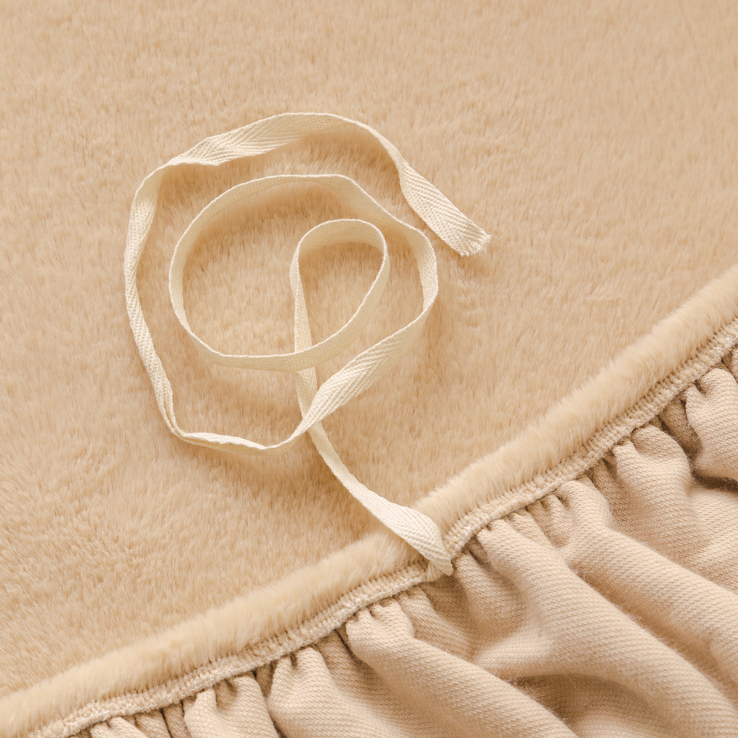 Soft Plush Warm Sofa Cover Stretchable Cozy Velvet Couch Protector For Fall & Winter