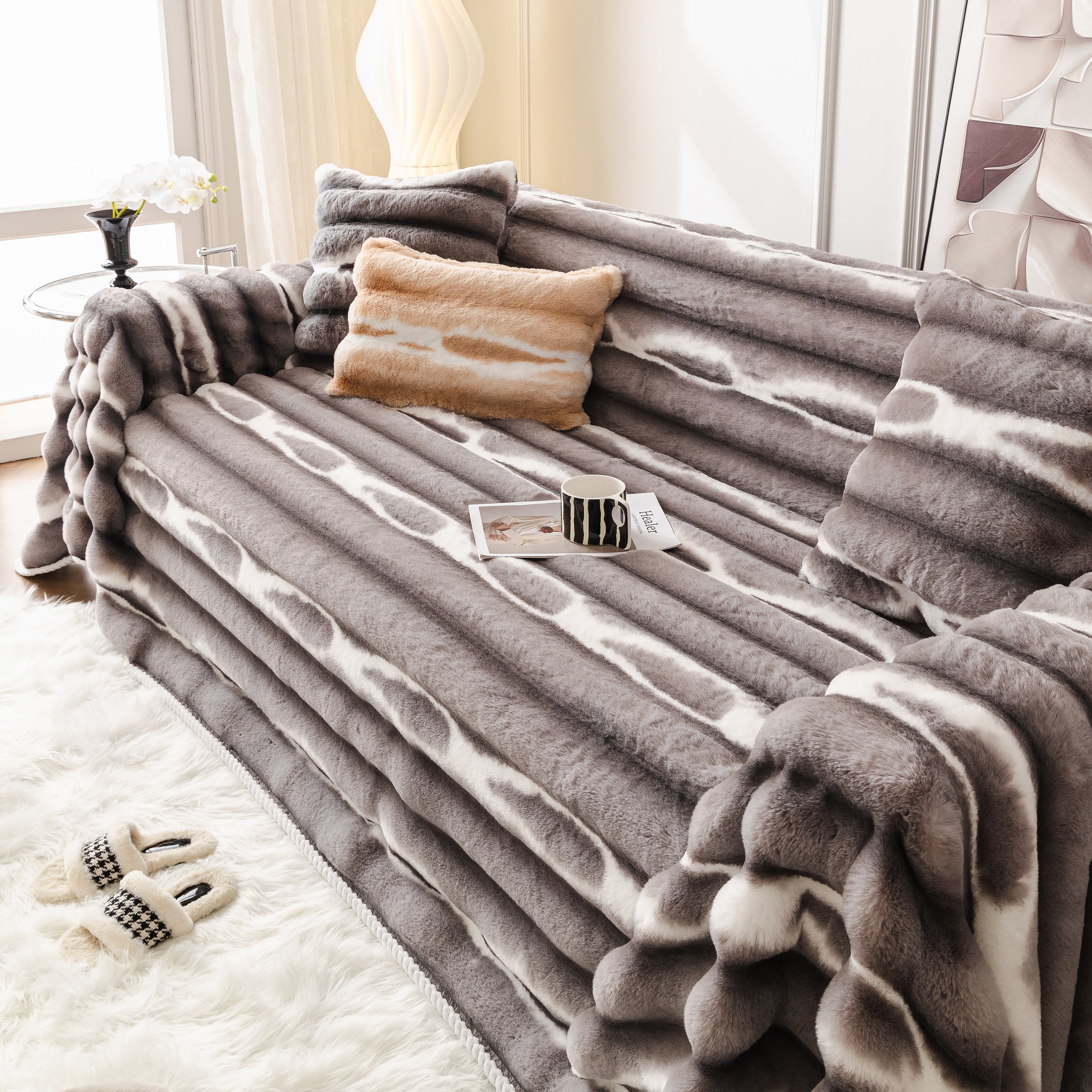 Ultra Soft Faux Fur Couch Cover – Large, Fluffy, And Elegant Sofa Throw Blanket