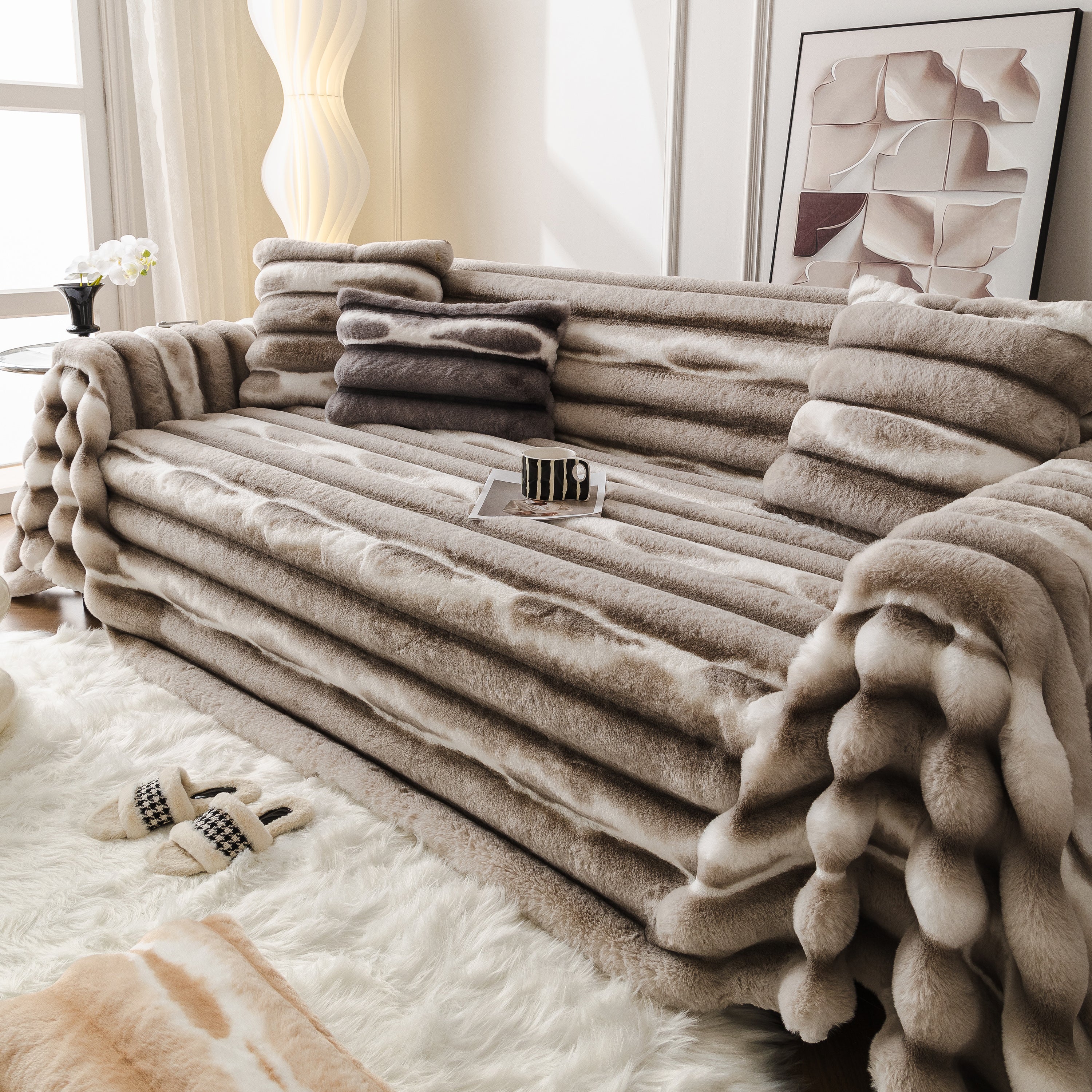 Ultra Soft Faux Fur Couch Cover – Large, Fluffy, And Elegant Sofa Throw Blanket