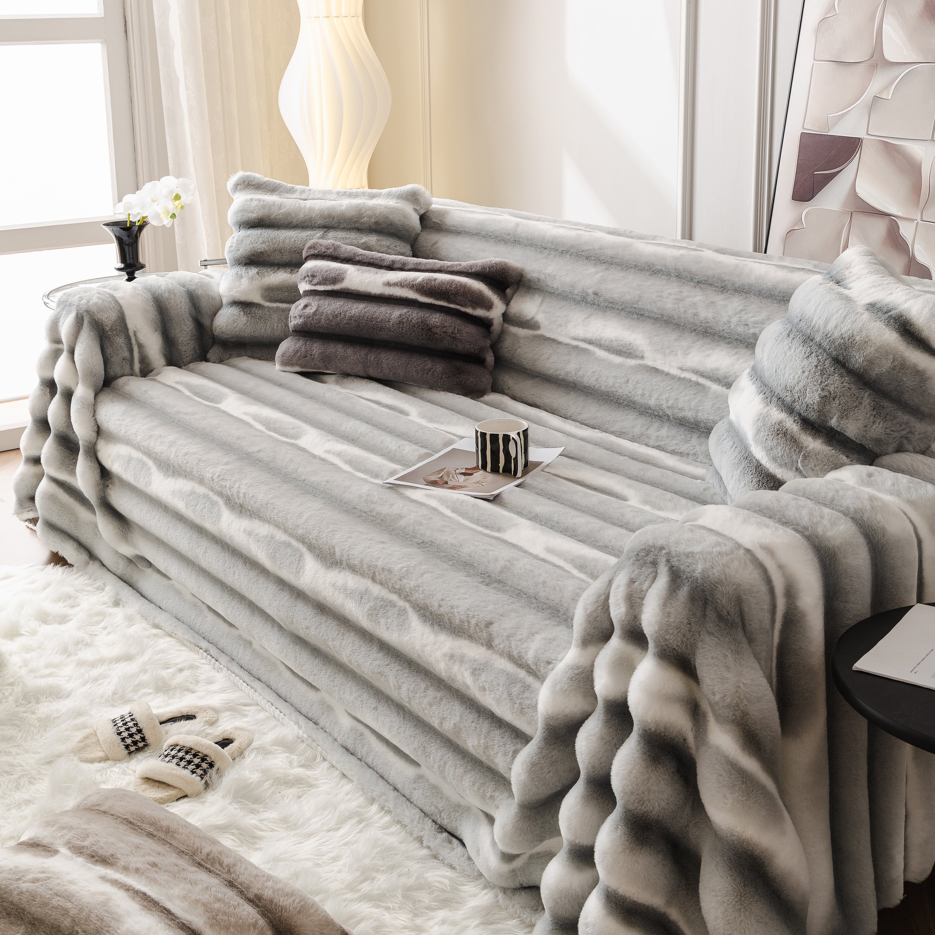 Ultra Soft Faux Fur Couch Cover – Large, Fluffy, And Elegant Sofa Throw Blanket