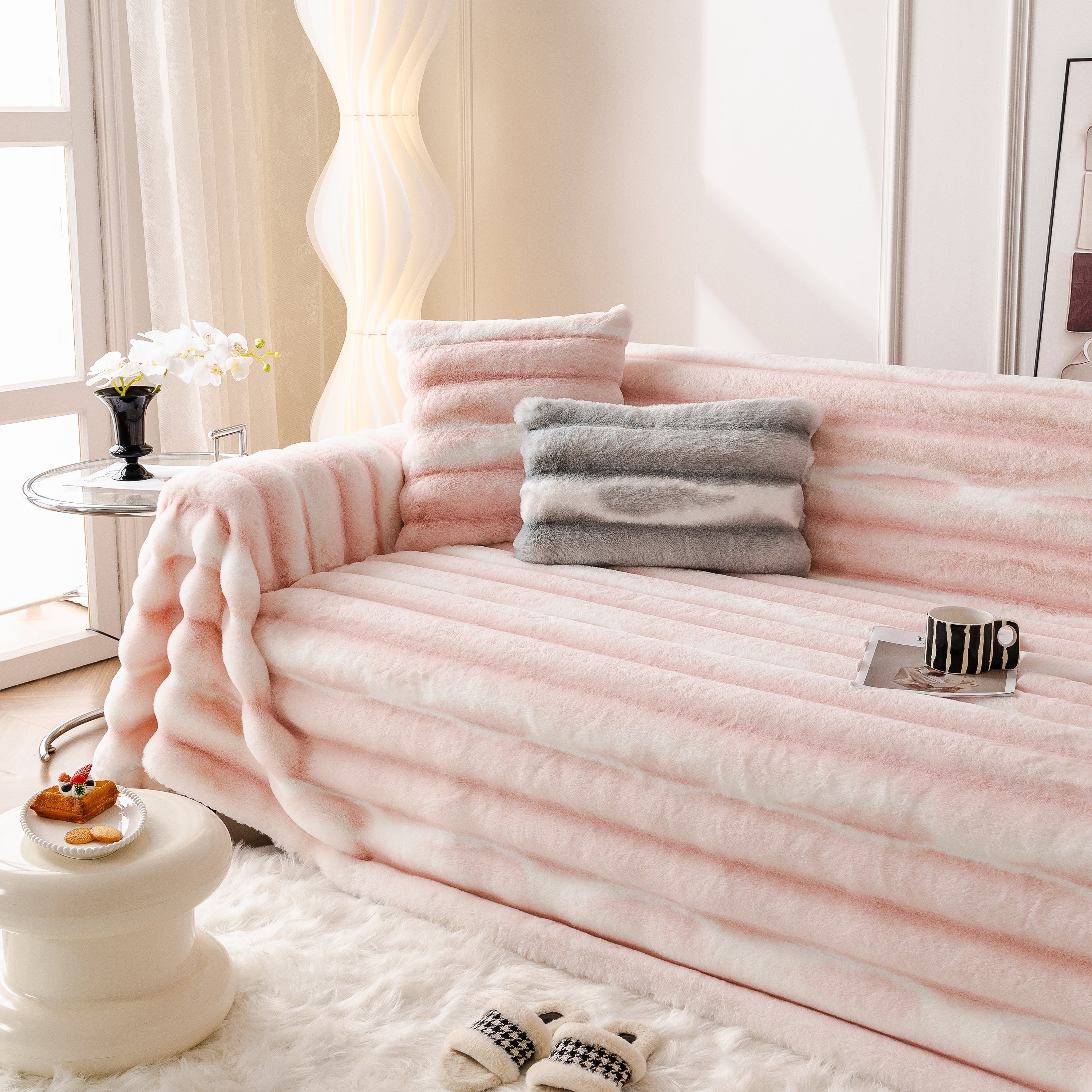 Ultra Soft Faux Fur Couch Cover – Large, Fluffy, And Elegant Sofa Throw Blanket