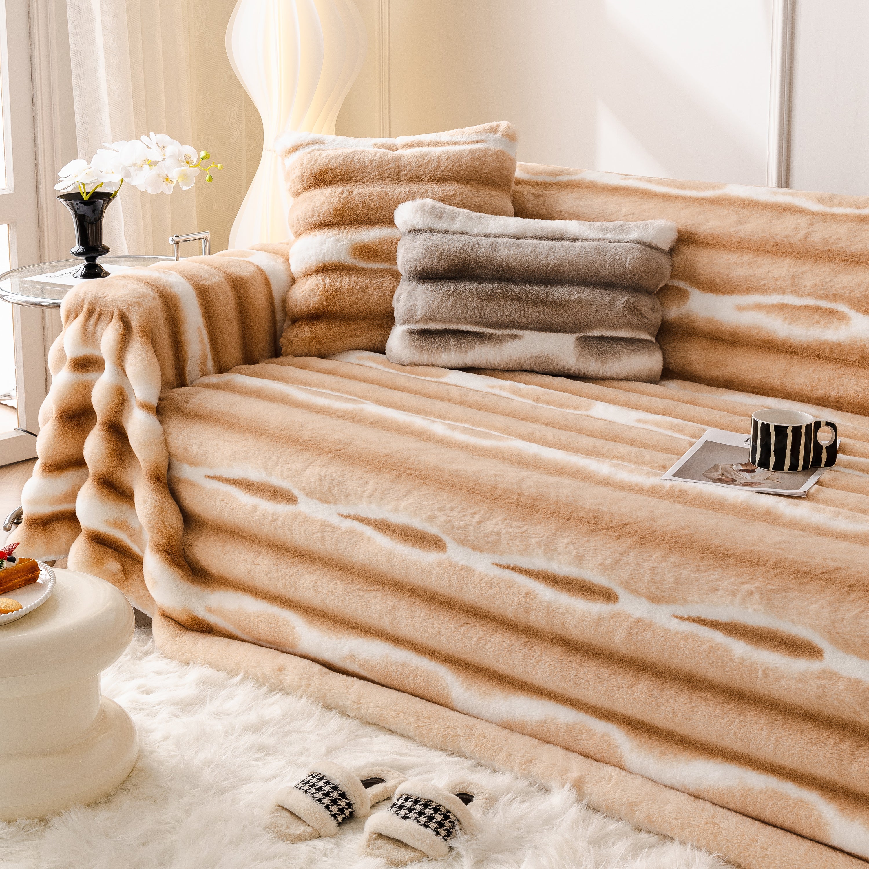 Ultra Soft Faux Fur Couch Cover – Large, Fluffy, And Elegant Sofa Throw Blanket