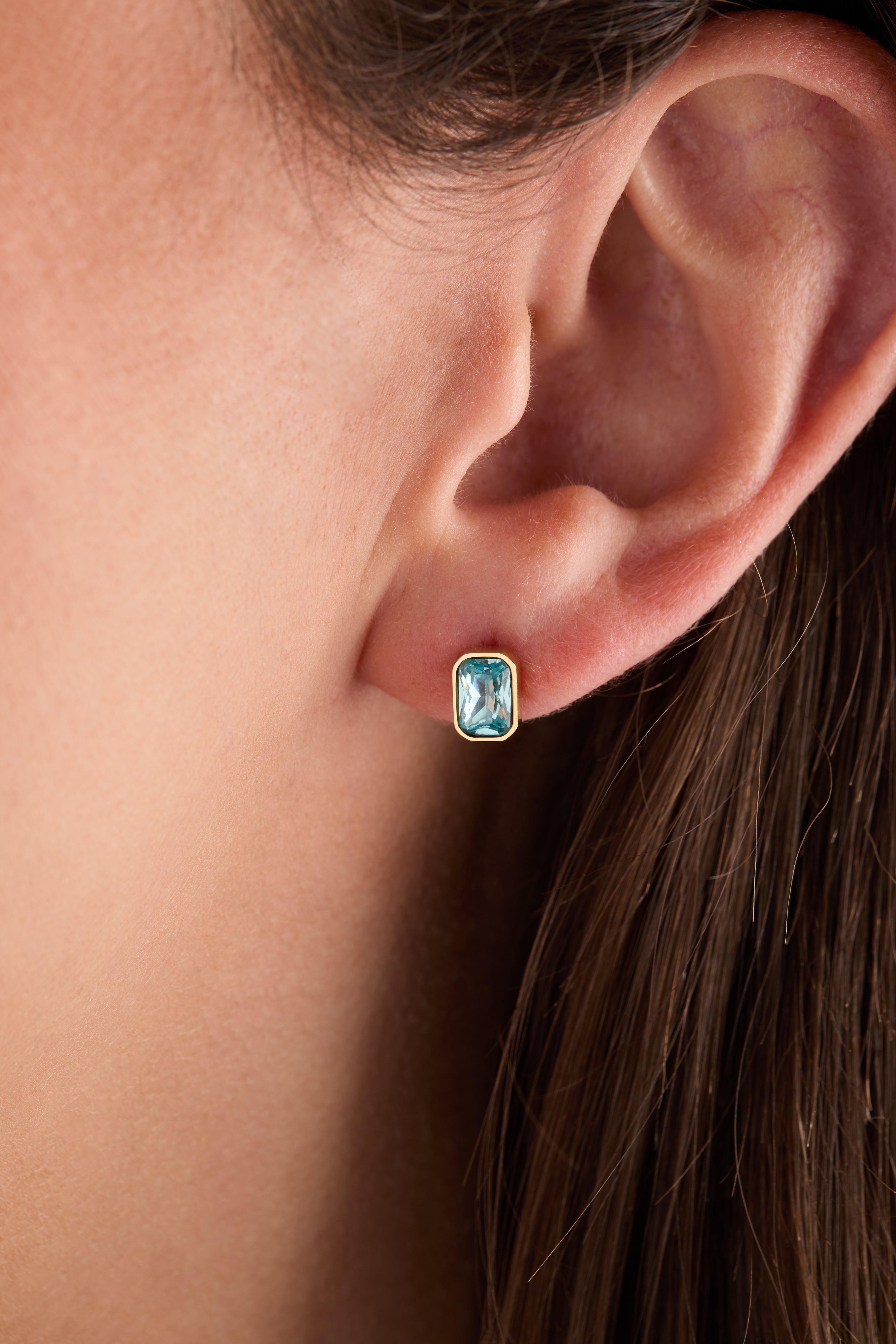March Emerald-cut Birthstone Stud