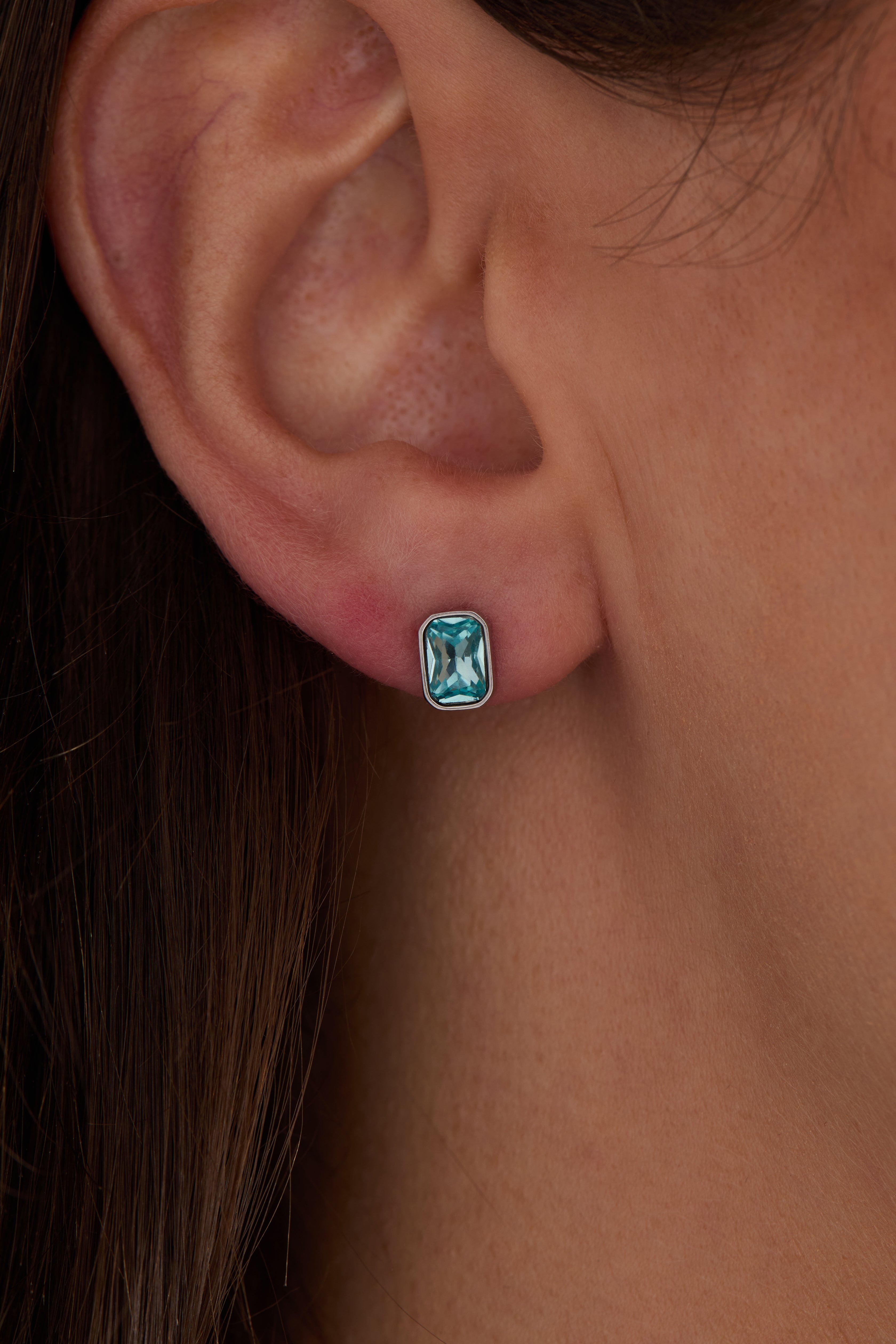 March Emerald-cut Birthstone Stud