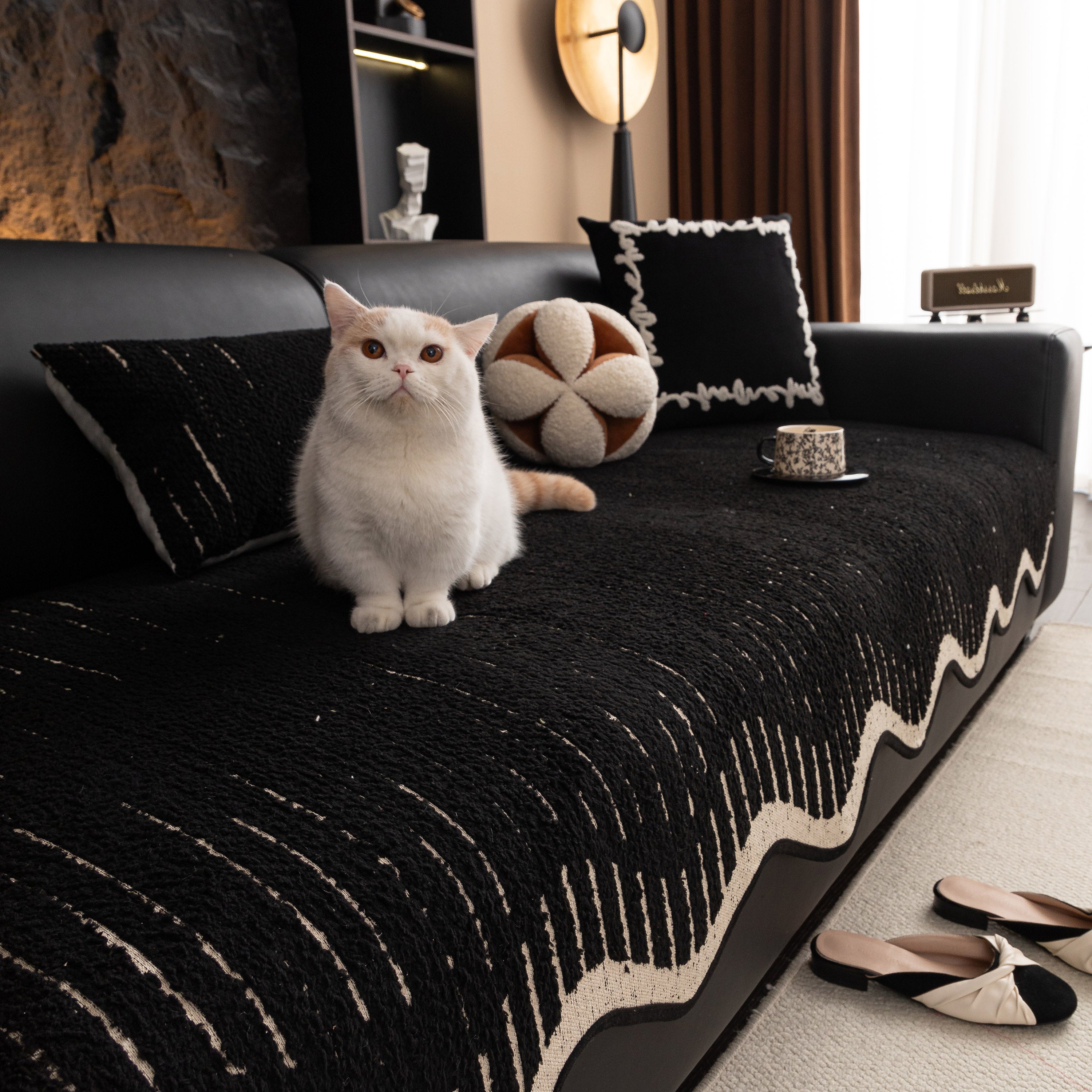 Textured Sofa Seat Cover With Wave Edge – Non-slip, Washable Couch Throw Protector