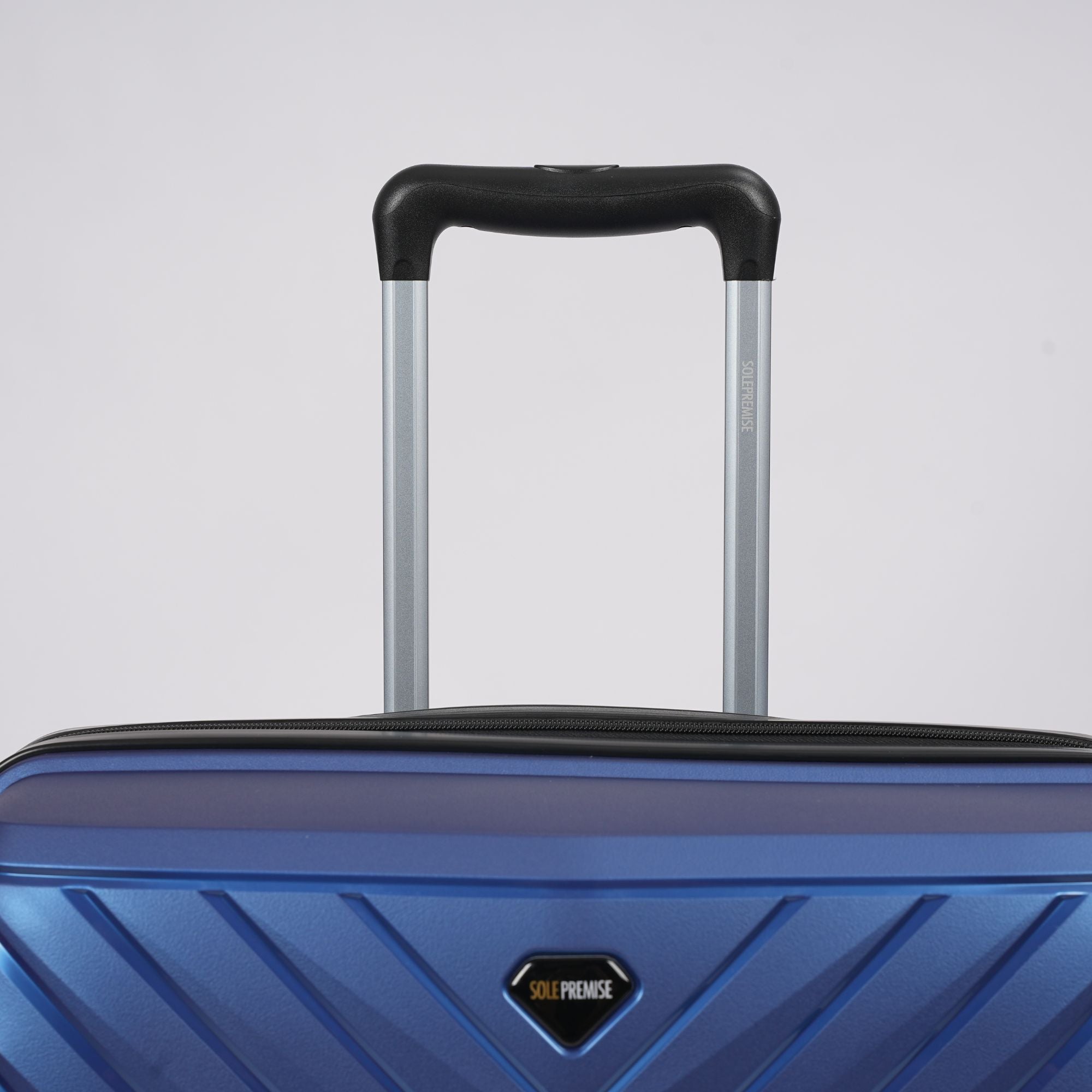 Blue Hardcase Roller Luggage Set (28', 24' And 20')