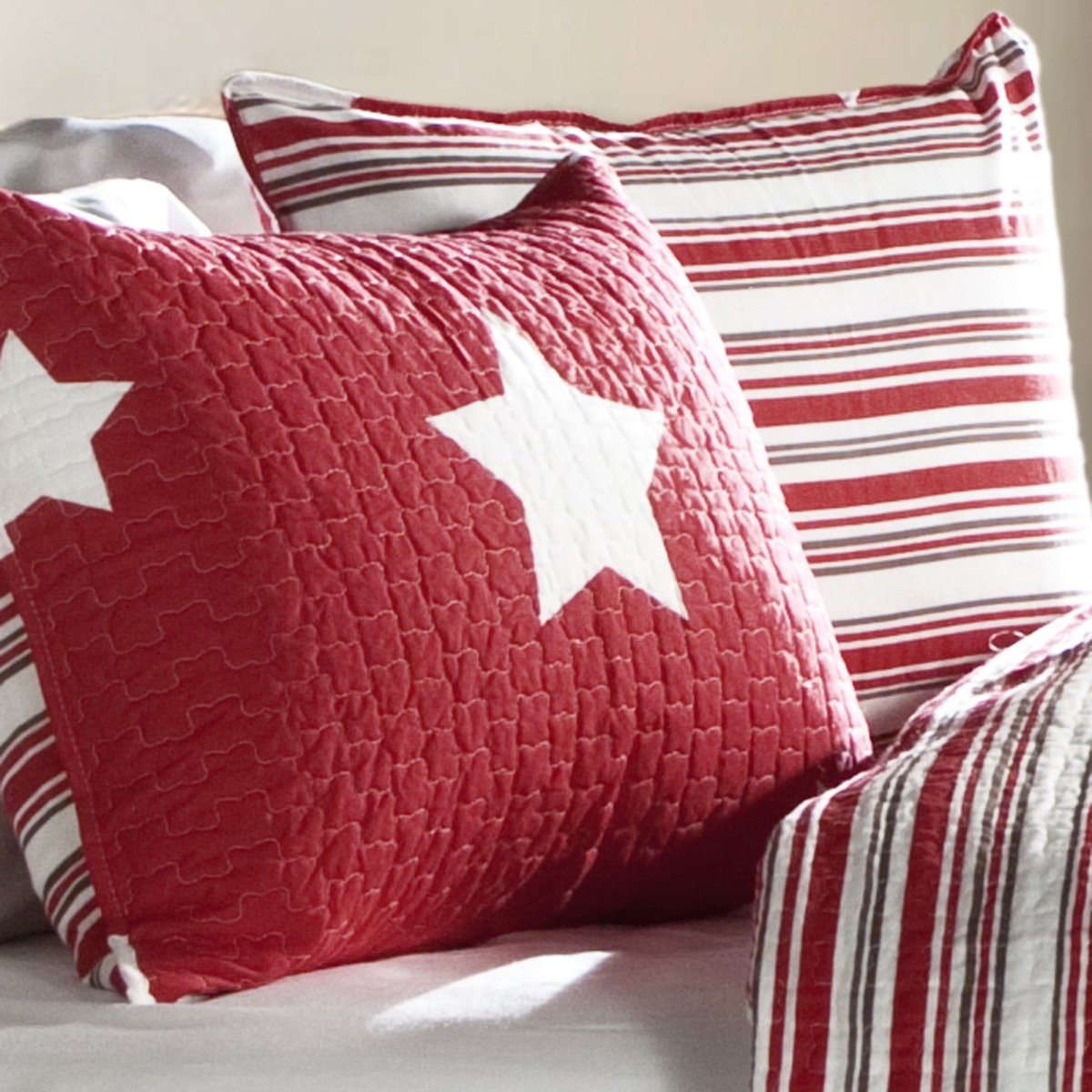 Star Reversible 2 Piece Quilt Set Twin Size