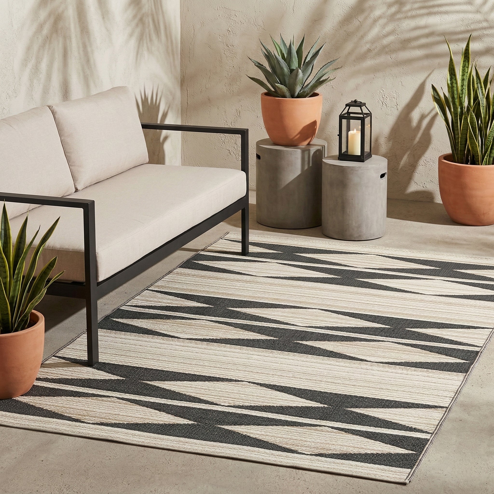 Cairo - Natural & Black Outdoor Rug For Patio