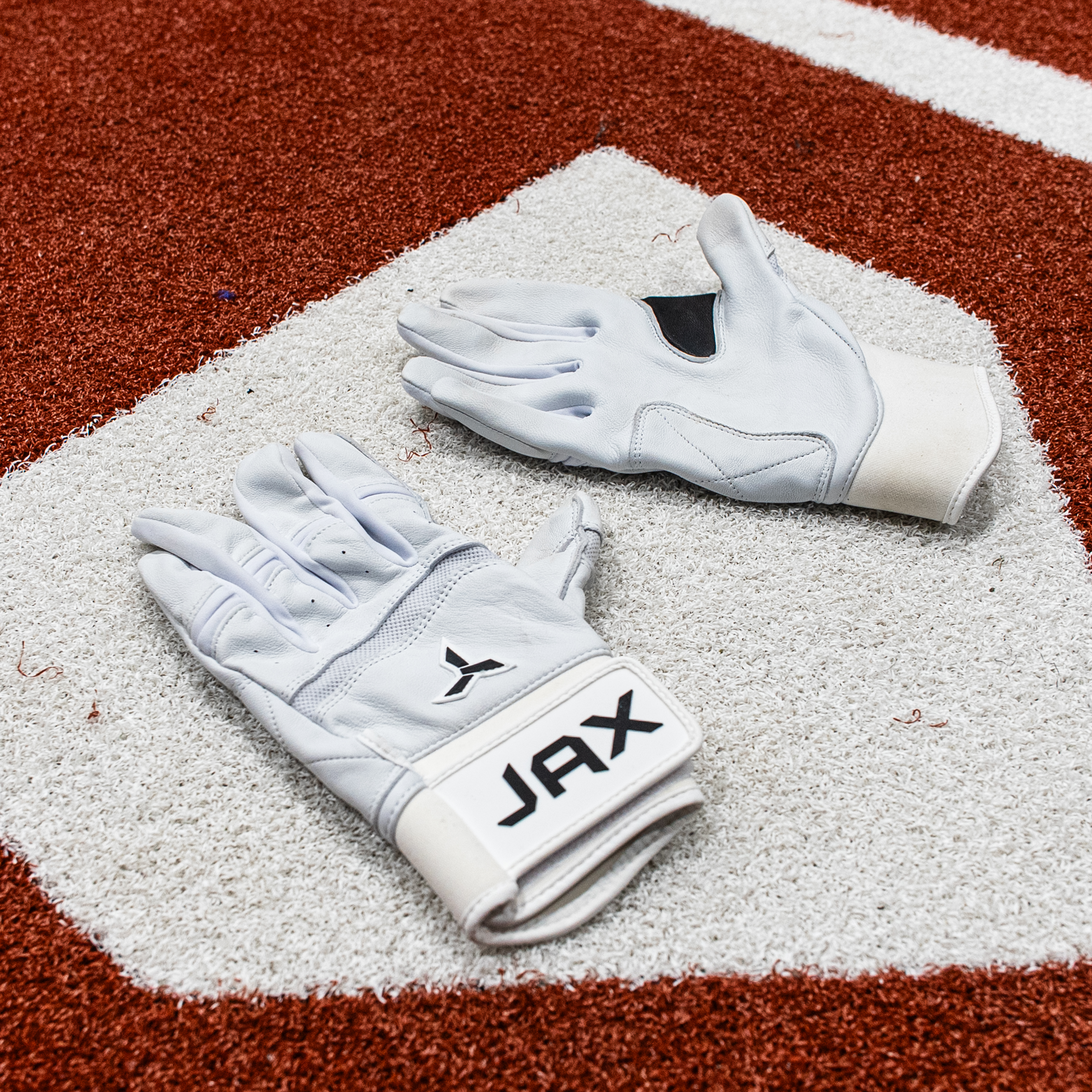 Platinum White Strap Cuff Batting Gloves